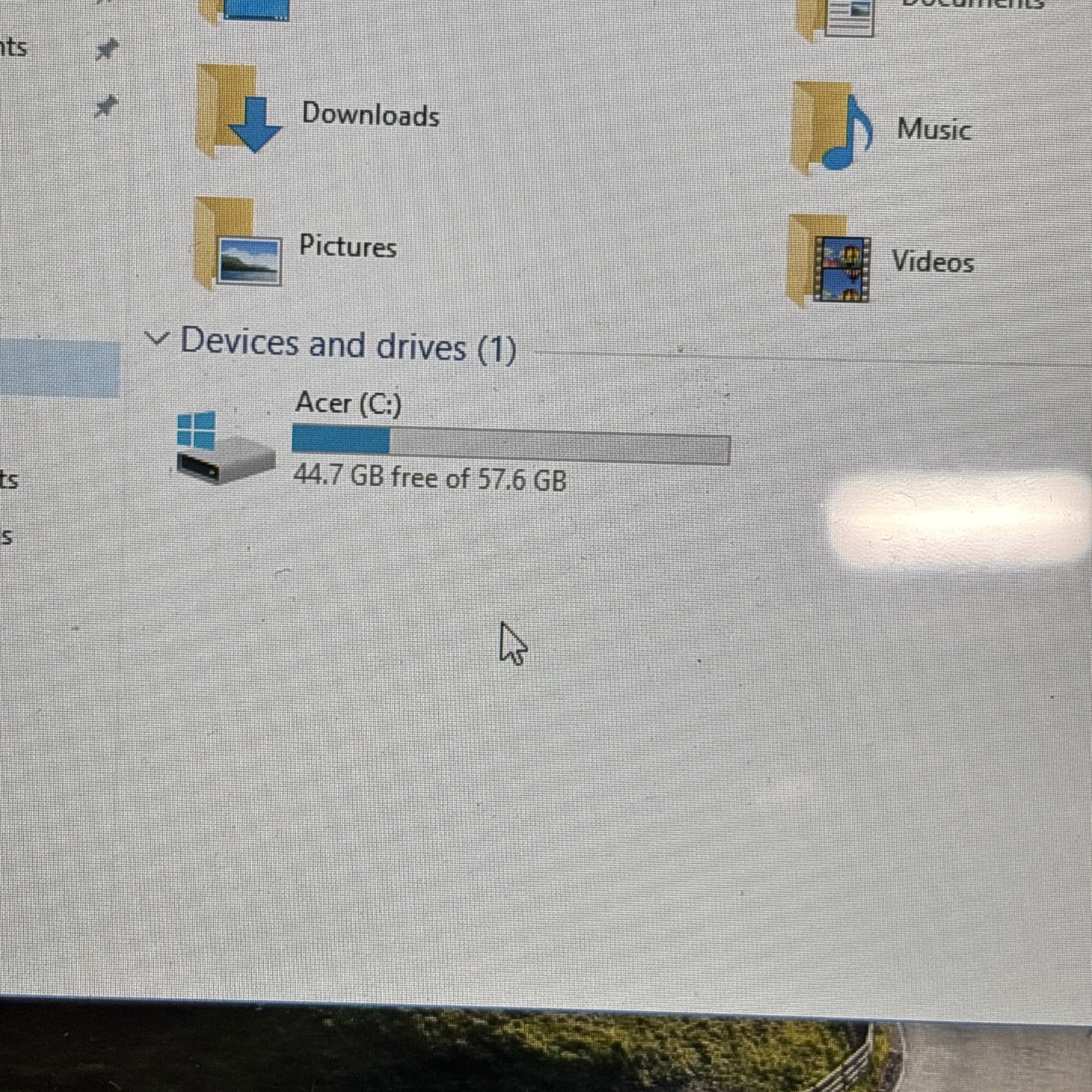 Acer Aspire 10e SW3-016 2-in-1 Multi-Touch Laptop/Tablet 1.44 GHz Windows 10
