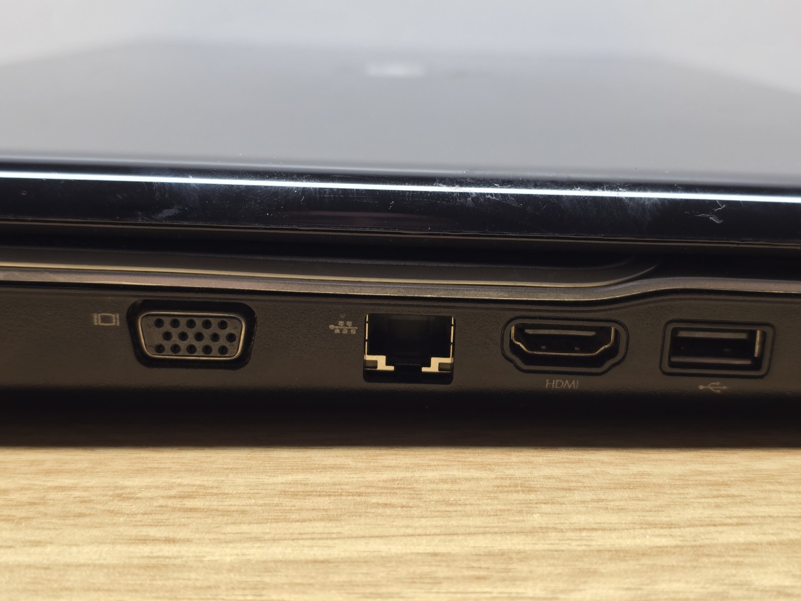 HP G60-535DX Intel Pentium Dual-Core T4300 2.1GHz 3 GB With WIN 7