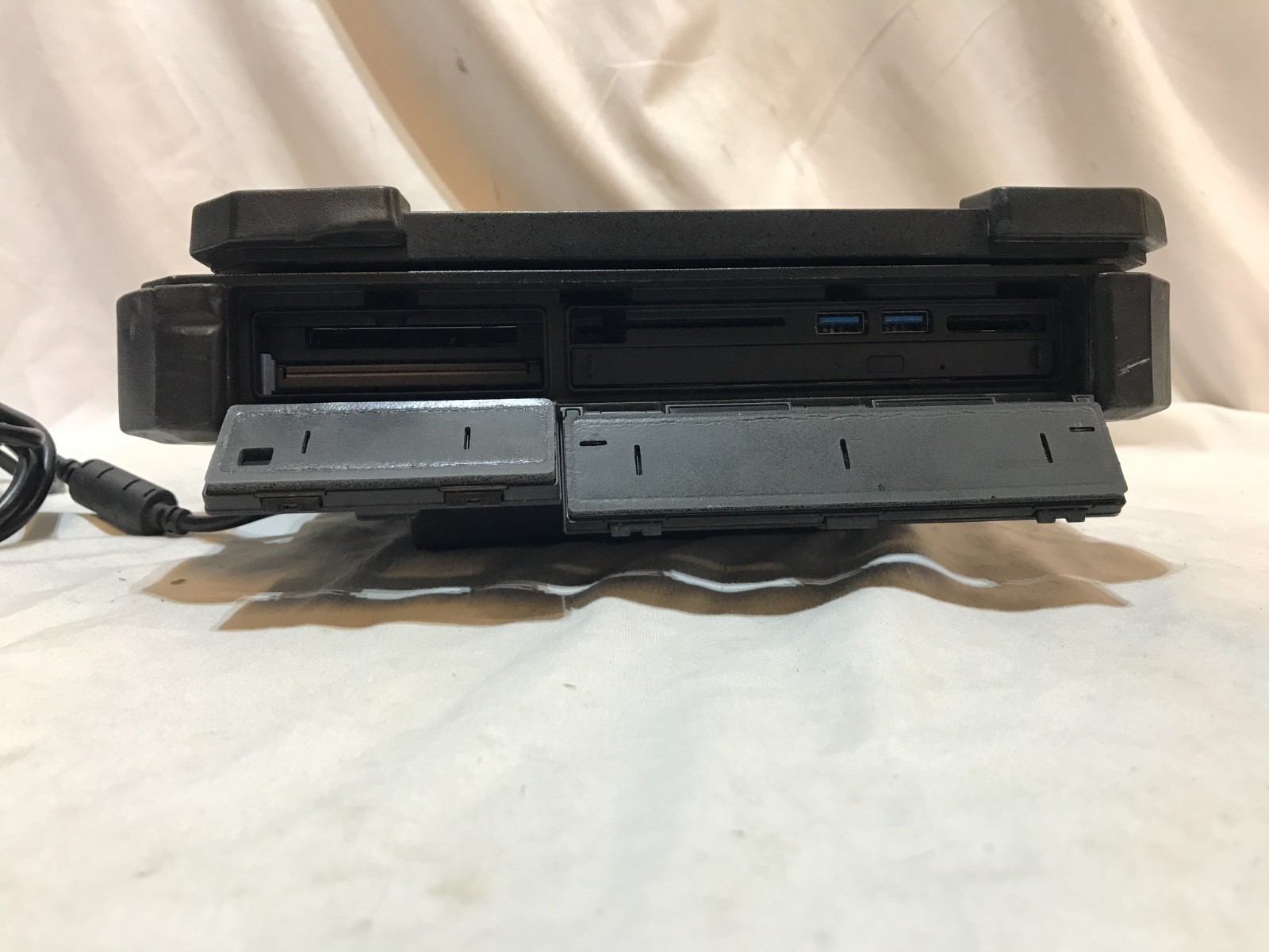 Dell Latitude 7414 Rugged Touch Screen Laptop Intel Core i5-6300U 8GB 400 hdd