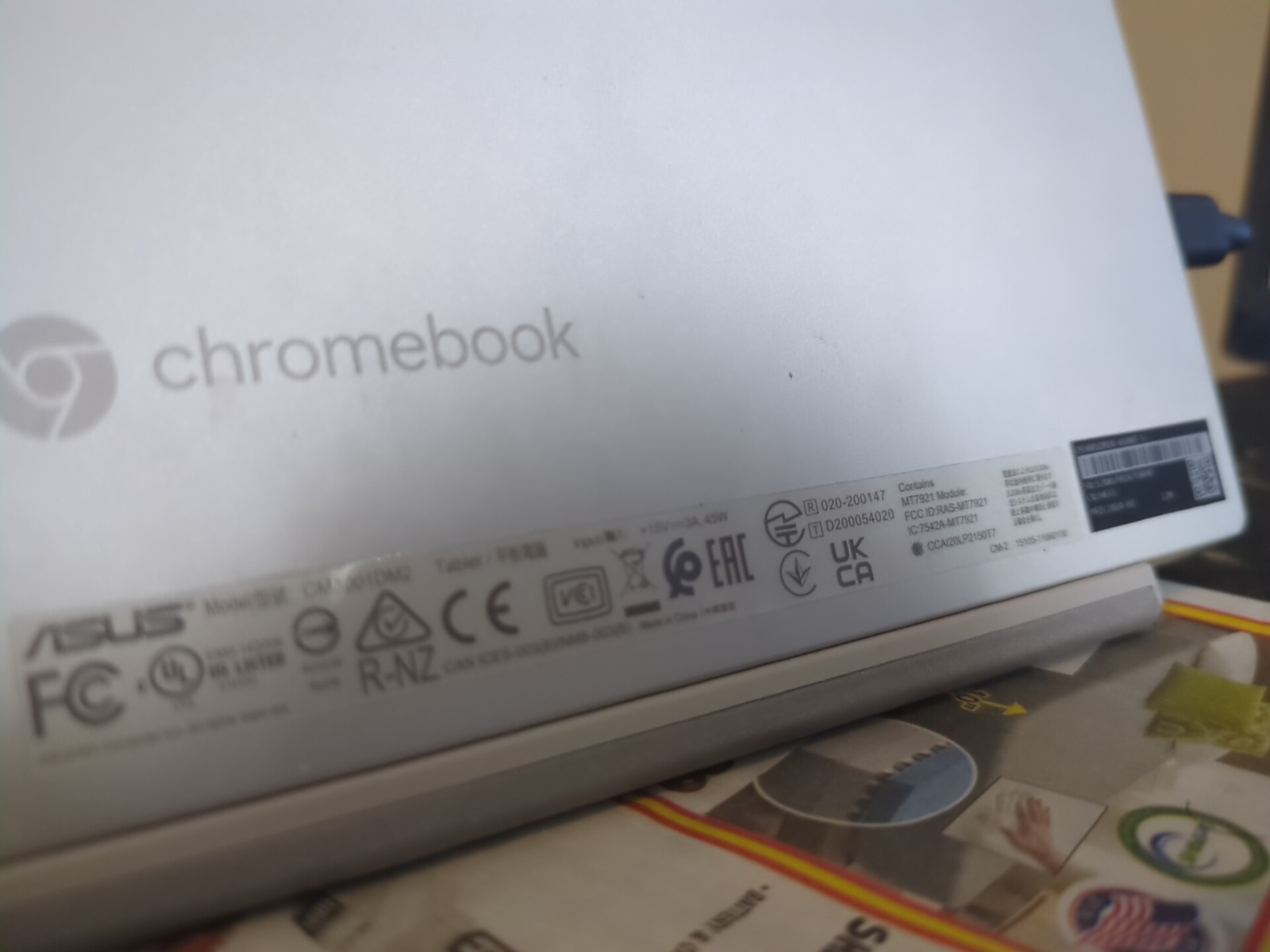 ASUS CM3001DM2A-WS88T-S 10.5″