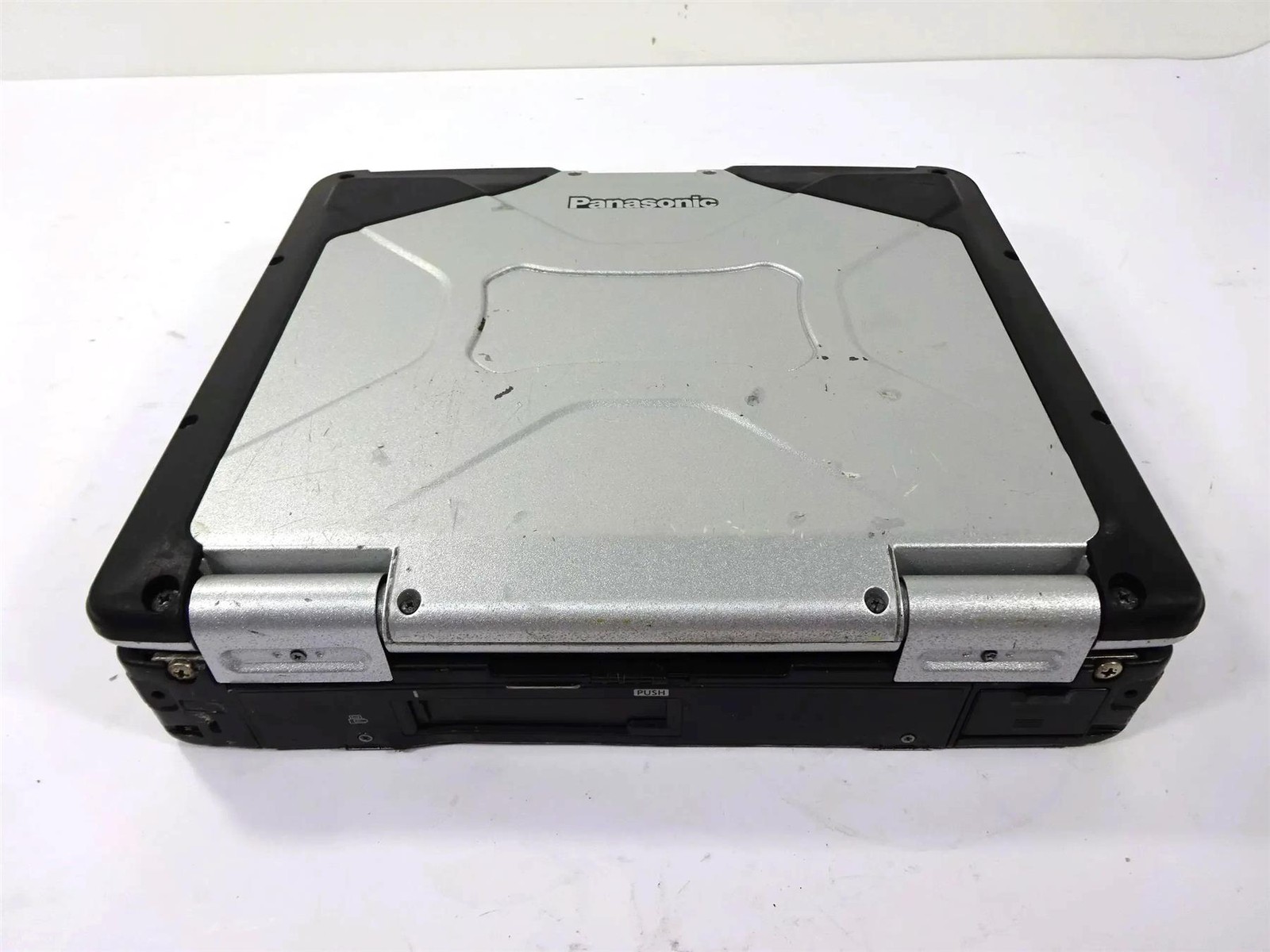 Panasonic Toughbook CF-31 MK6 Core i5-7300U 2.6GHz 8GB RAM – No HDD