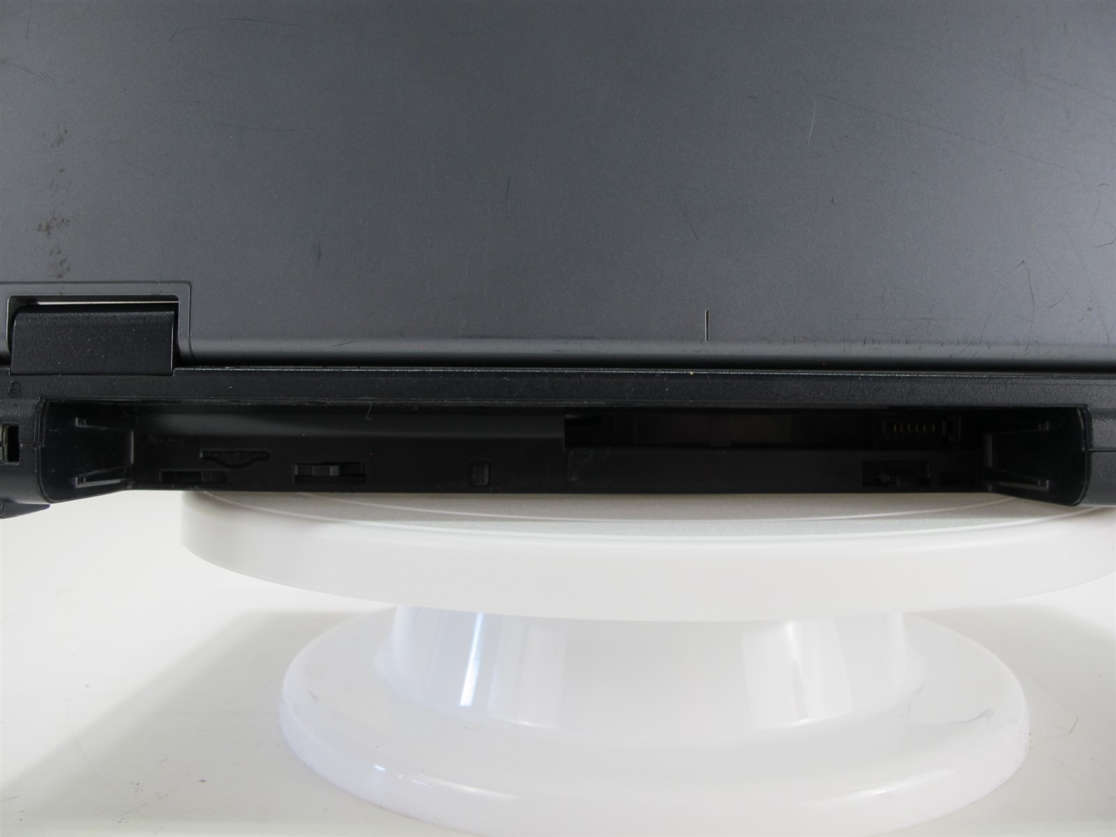 HP Compaq 6510B Laptop Core 2 Duo T7100 1.8GHz No HDD Bad Display