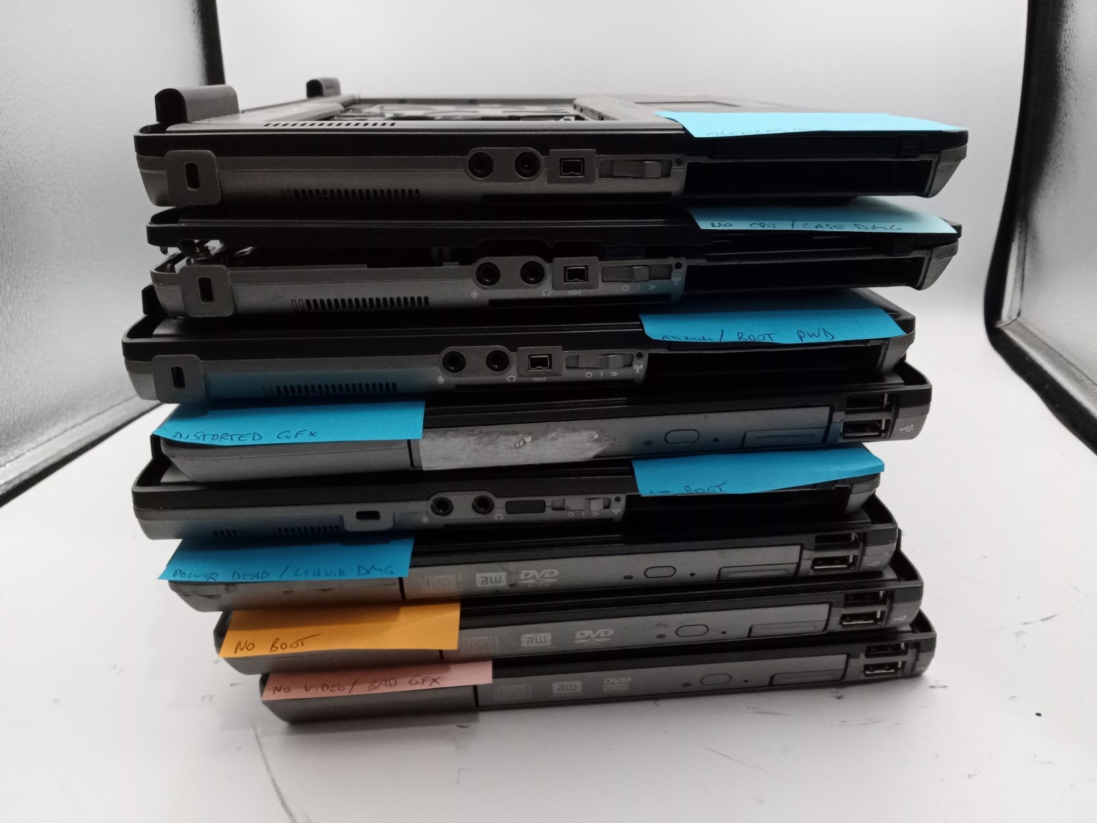Lot of 8 – Dell Latitude D620 / D630 Laptops – PARTS / REPAIR – READ -RR