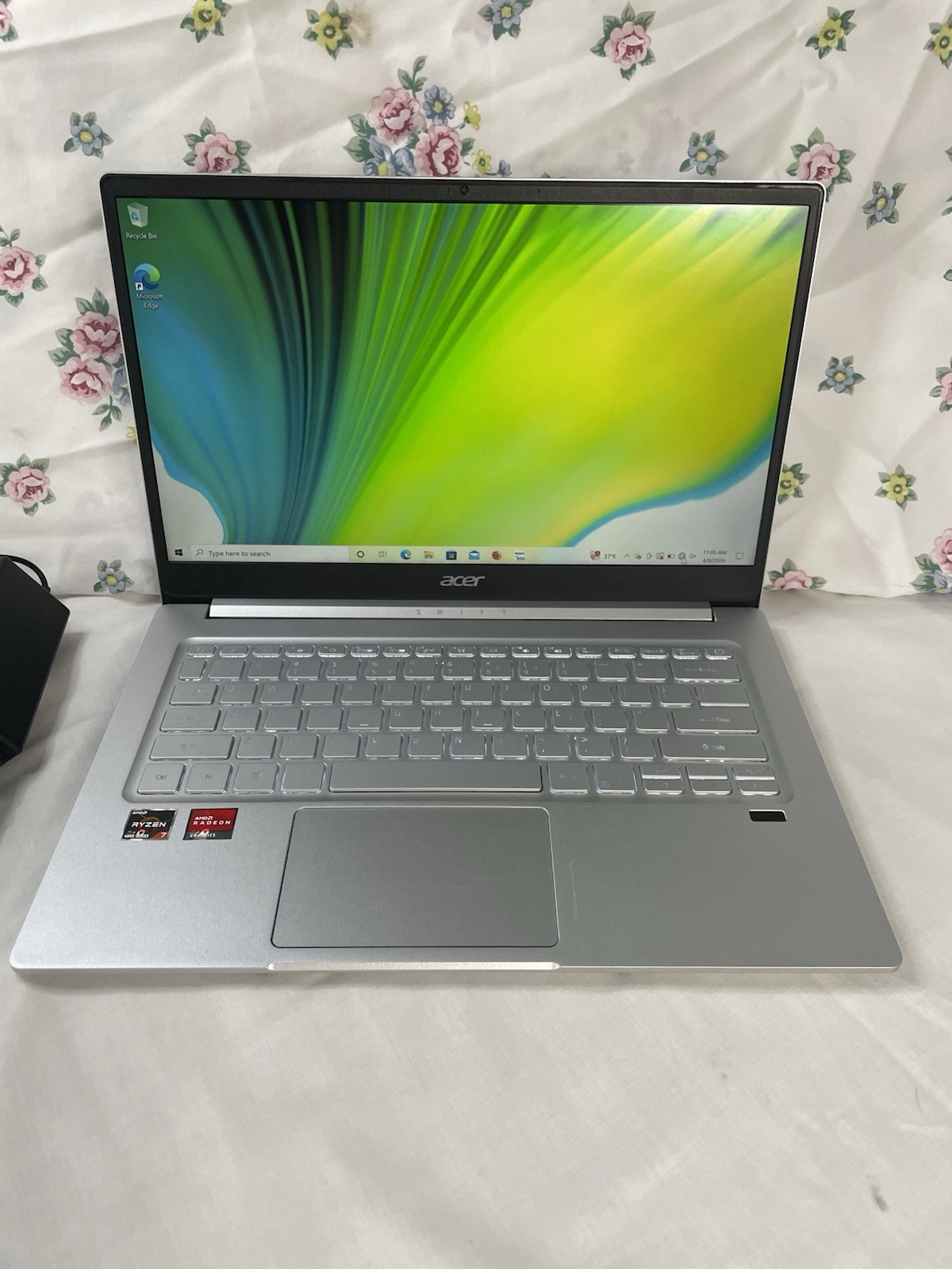 Acer Swift 3 SF314-42 8gb- 512gb SSD Ryzen 7 4700u 14″ Great Battery