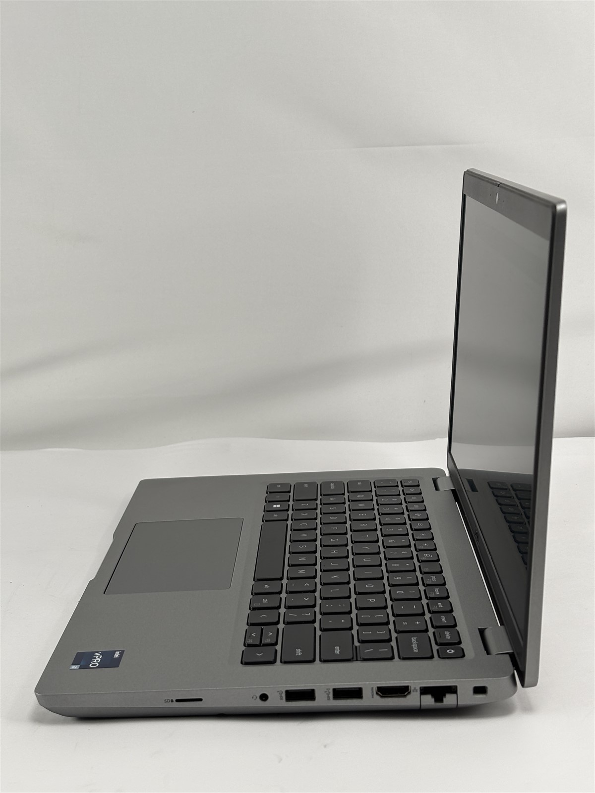 Dell Latitude 5431 14″ Intel Core i7-1270P 16GB 256GB SSD Laptop