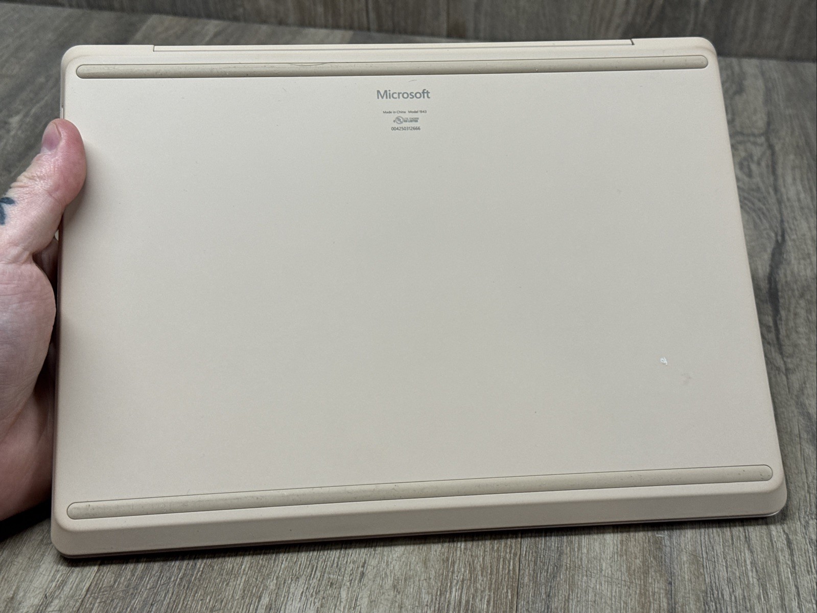 Microsoft Surface Laptop Go 1943 12.4″TOUCH i5-1035G1 1GHz 8GB 128GB Win 10