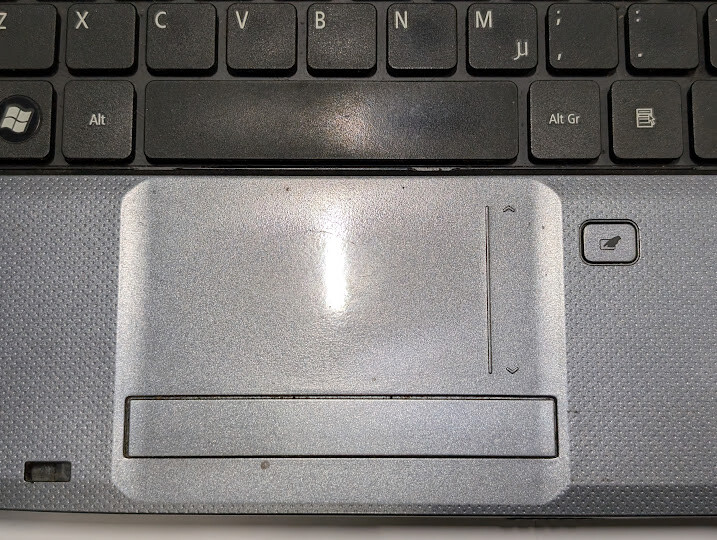 Acer Aspire 5738z – Not Tested, No RAM/HDD, Signs of Use