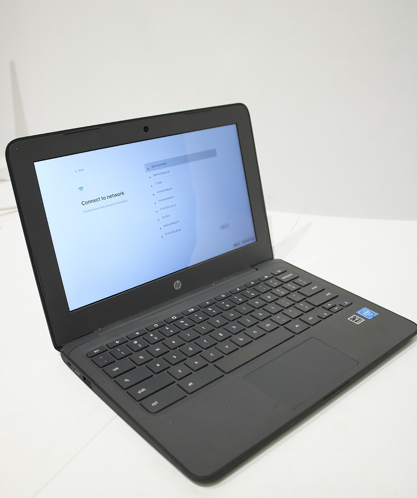 HP Chromebook 11 G6 EE, 11.6″ (16GB) Touchscreen Gray- 3PD93UT#ABA -works