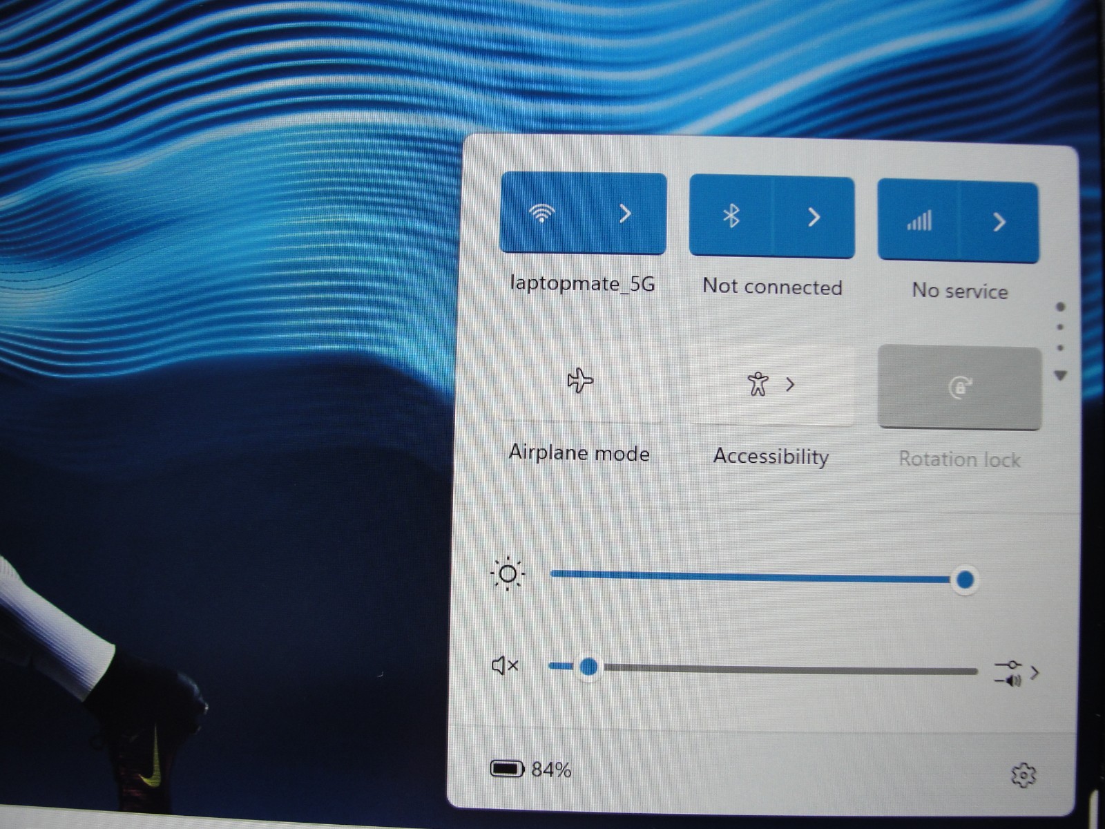 Dell Latitude 7330 13.3″FHD Core vPRO i7-1265U 1.8GHz 16GB RAM 512GB SSD+Charger