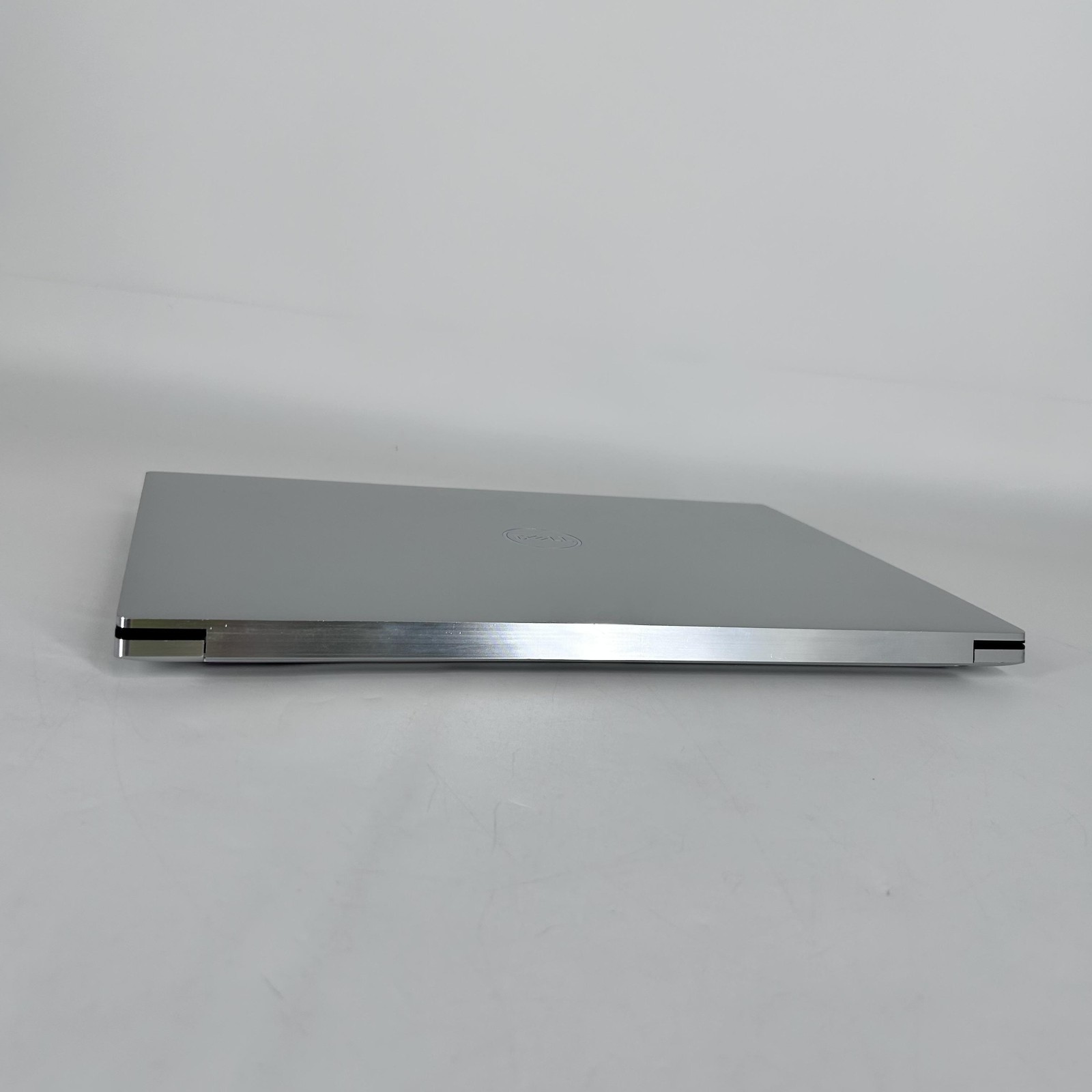 Dell XPS 15 9520 Silver FHD+ 2.3 GHz i7-12700H 32GB 1TB SSD RTX 3050 Ti – BENT