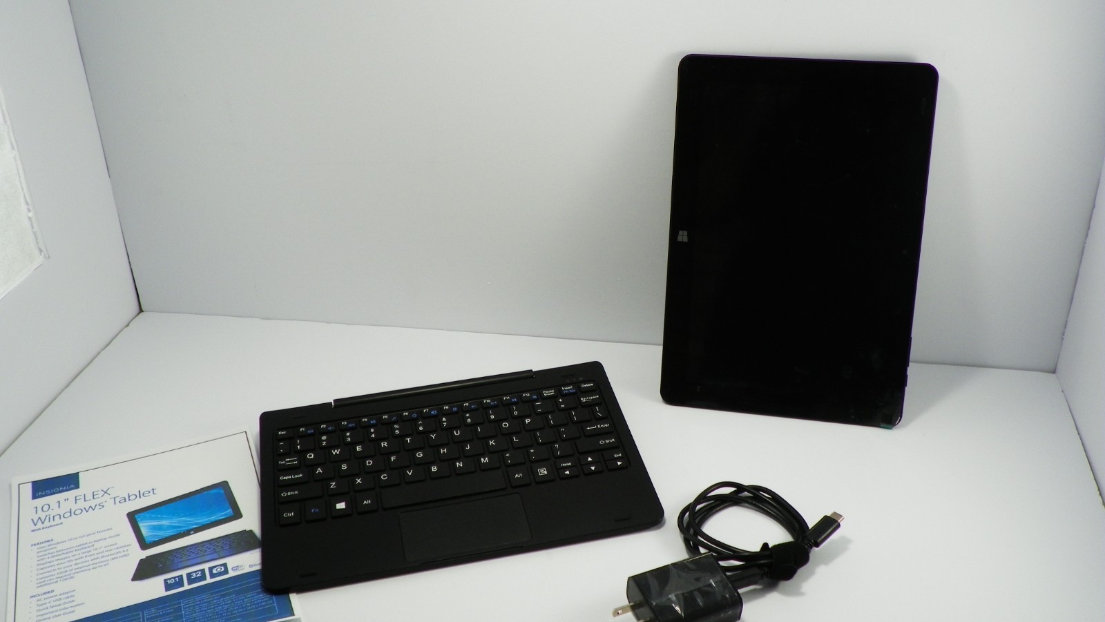 Laptop / Tablet & Keyboards 2in1 Touchscreens Insignia (Bundle of 11) BESTBUY