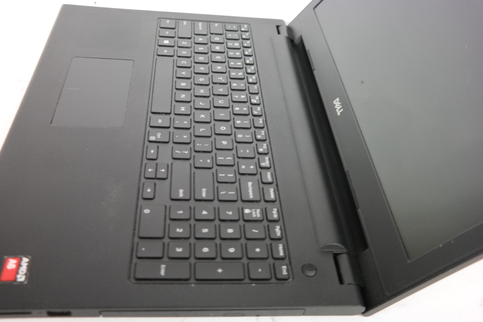 Dell Inspiron 3541 15.6″ – AMD A6 – Radeon R4 – 4GB RAM – No HDD – Boots to BIOS