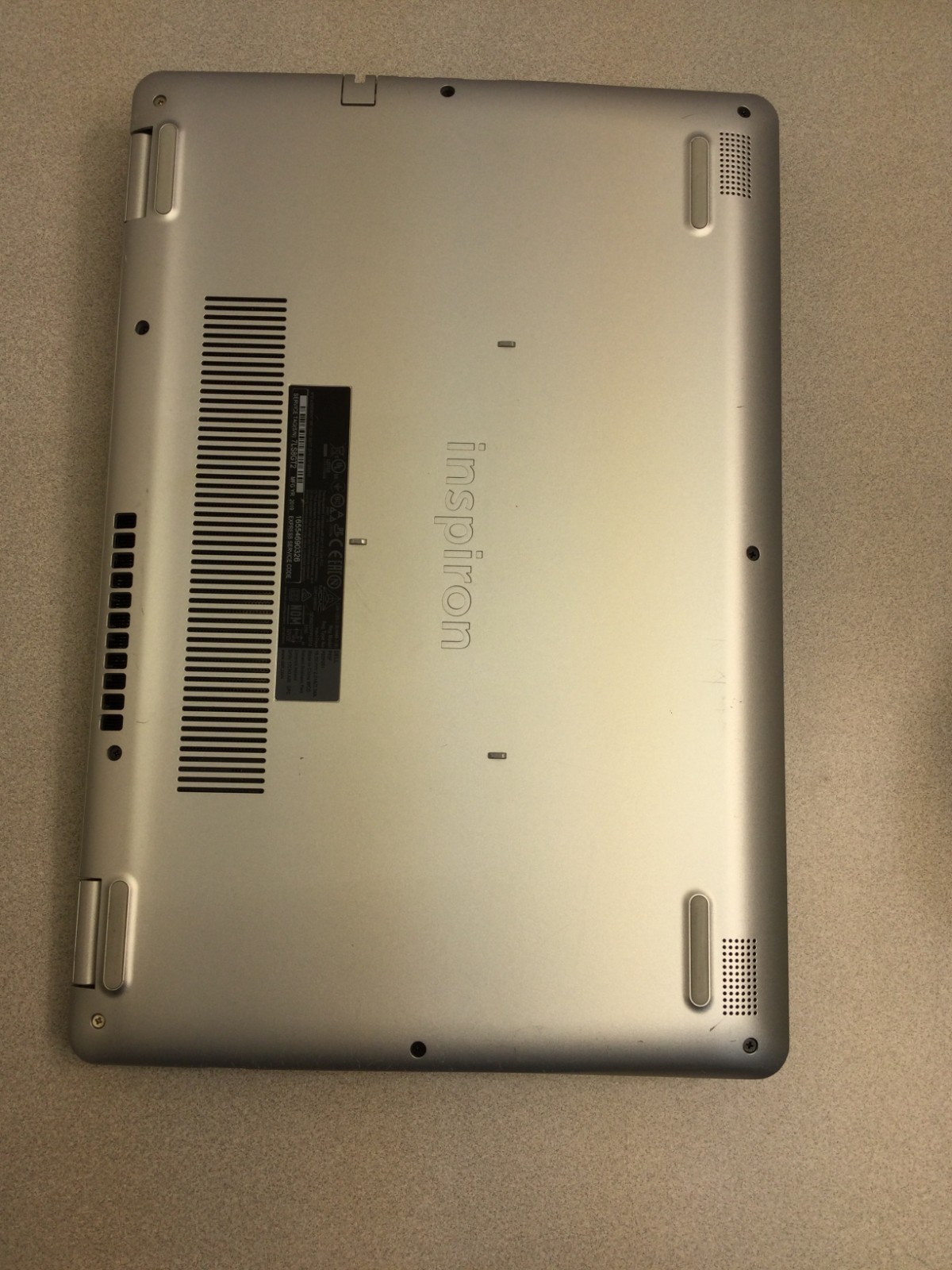 dell inspiron 5584 core i7-8565u @1.80ghz 15.6” 8GB RAM 256GB SSD WIN 11 PRO