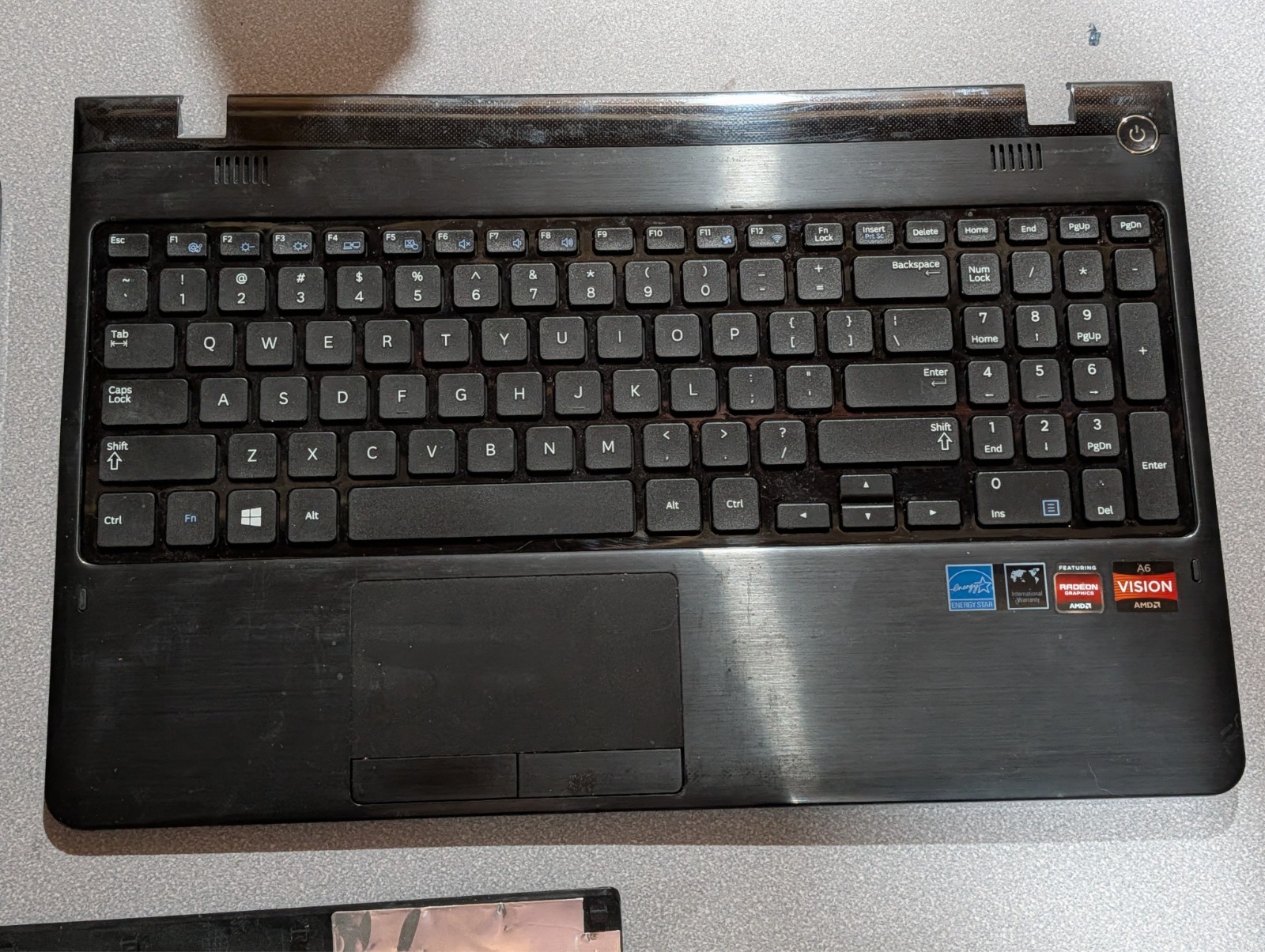 Samsung NP365E5C 15.6″ Laptop AMD A6, 4GB RAM, for parts