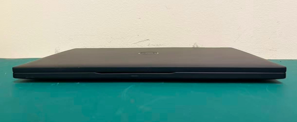 Dell Latitude 7390 2-In-1 Laptop intel i3-8130U 2.2GHz 4G Ram 256G NVME Win 11