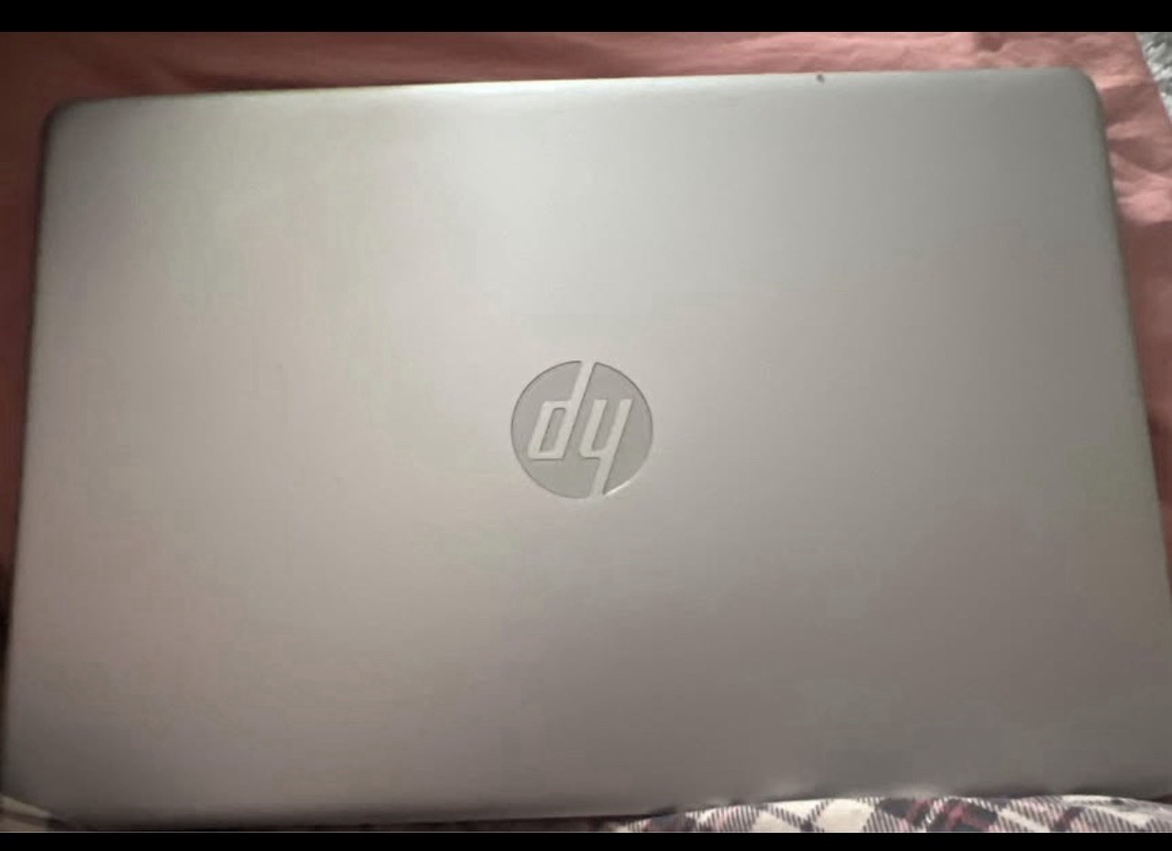 HP Laptop- 1 TB SSD