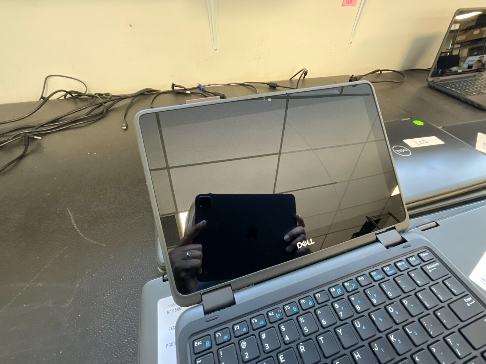 DELL LATITUDE 3190 2 IN 1 11.6 PENTIUM-N5030 CORE 3.1GHz 4GB 256GB SSD LOT OF 28