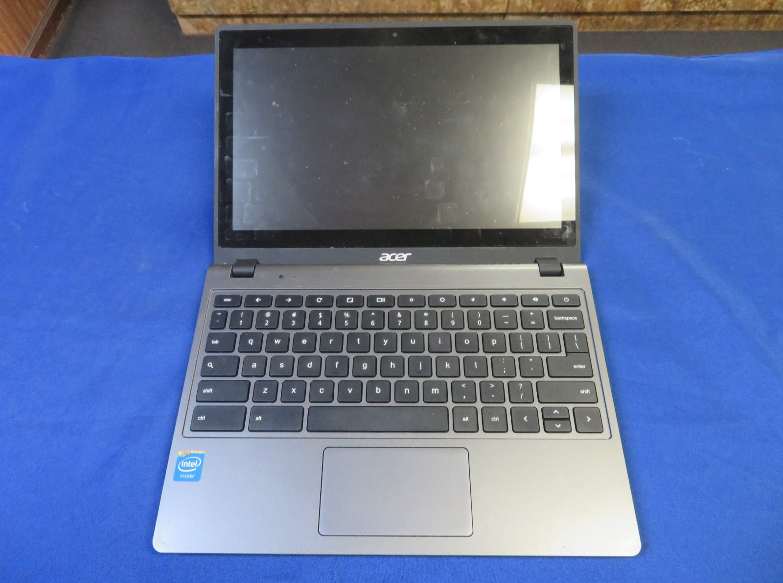 ACER Chromebook C720 – ZHN Laptop *WORKS FOR PARTS (SCREEN & BATTERY)*
