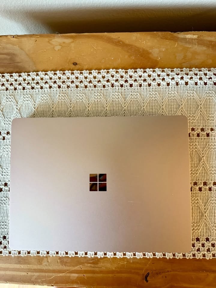 Microsoft Surface Laptop Go 3 12.4″ (256GB SSD, Intel Core i5 12th Gen., 4.40…