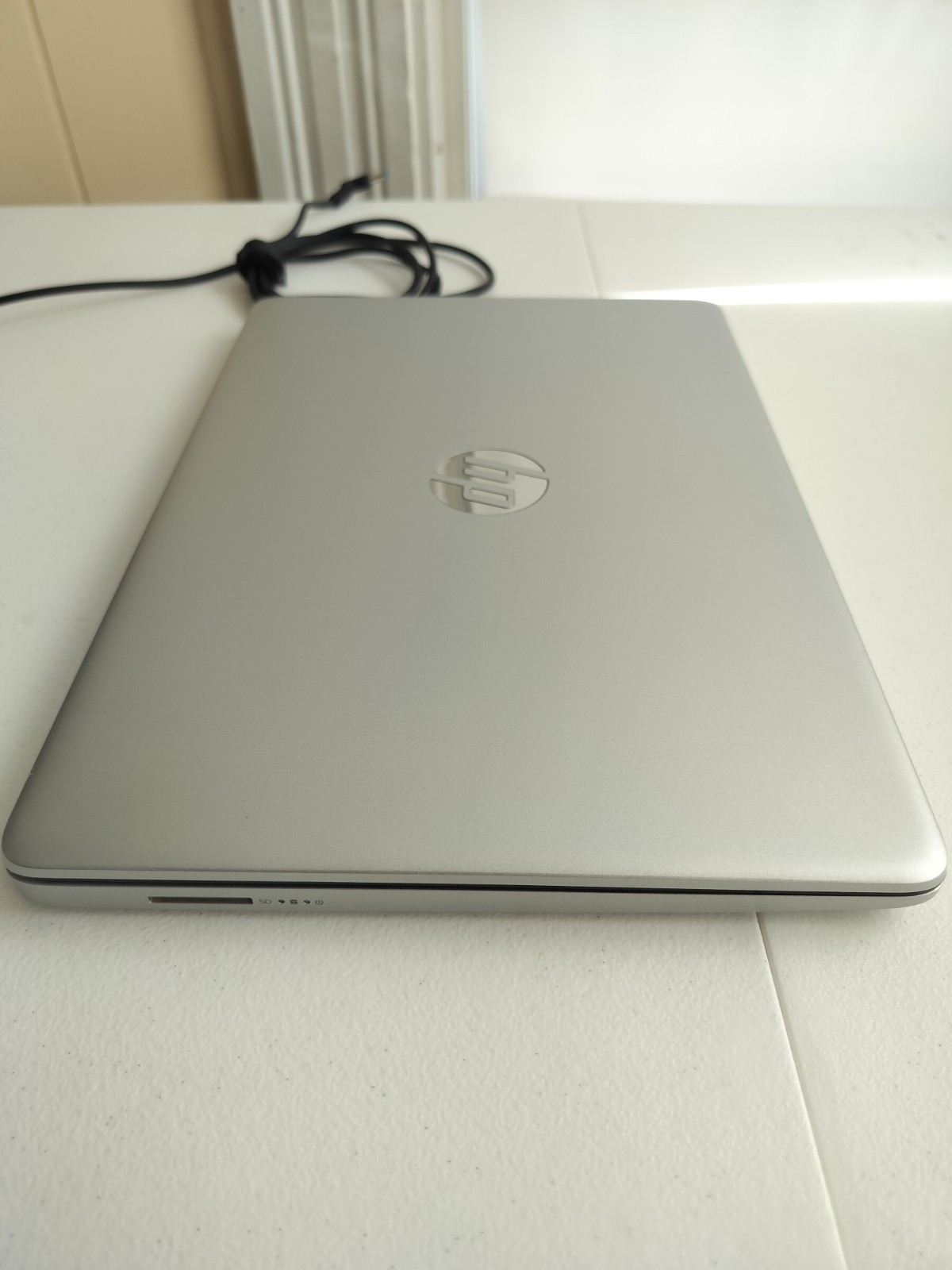 HP Laptop 14″ Touchscreen AMD Athlon 3050U 4GB 64GB Good Battery Mint + Charger