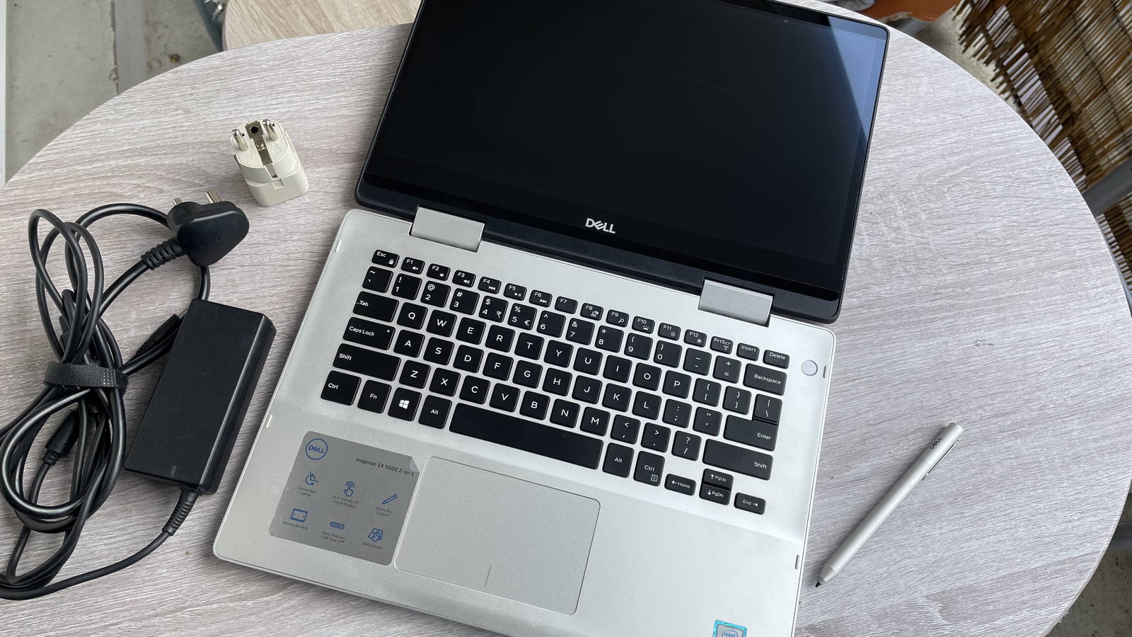 Dell Inspiron 5482 14-inch FHD 2in1 Laptop (8th Gen Core i5/8GB/512GB SSD)