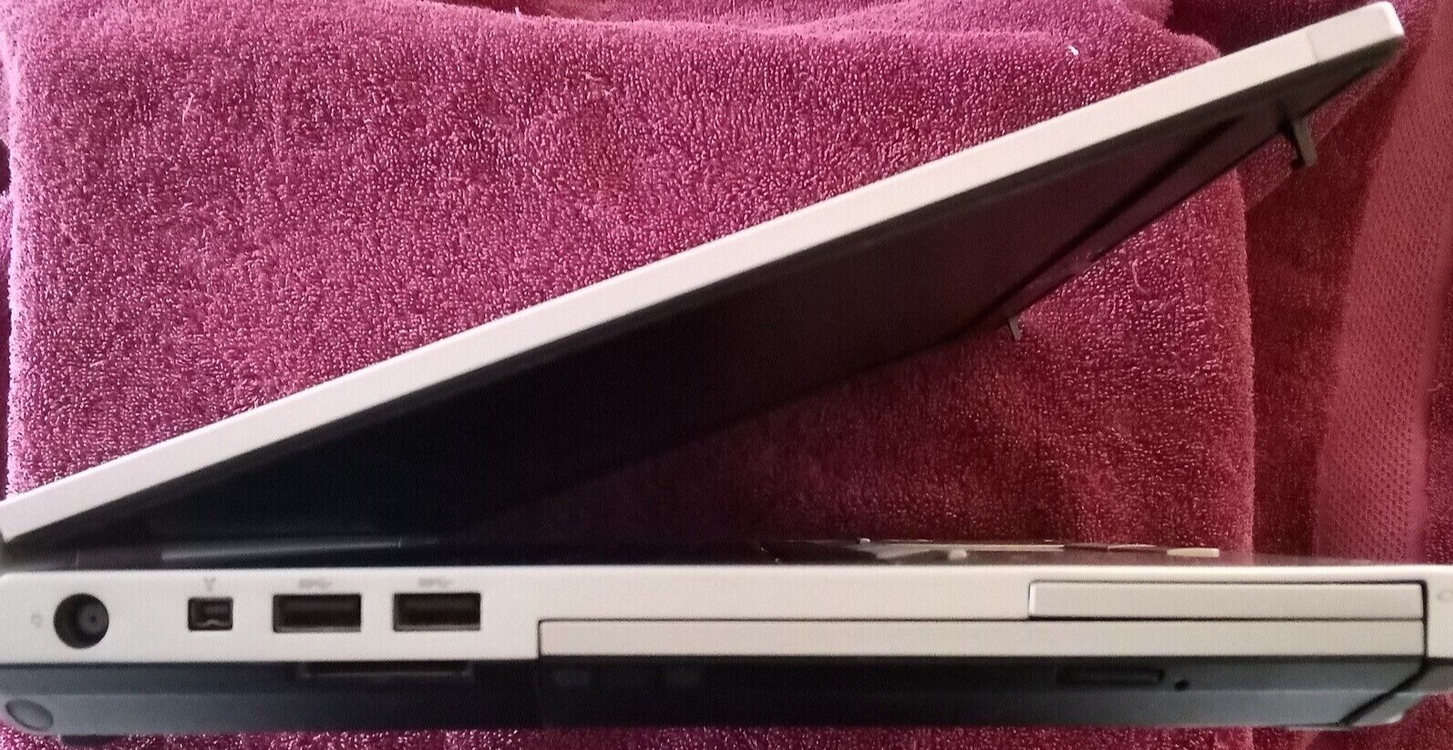 HP ELITEBOOK 8460P i5-2520M 2.50 Ghz 16 MB RAM 300 GB HDD
