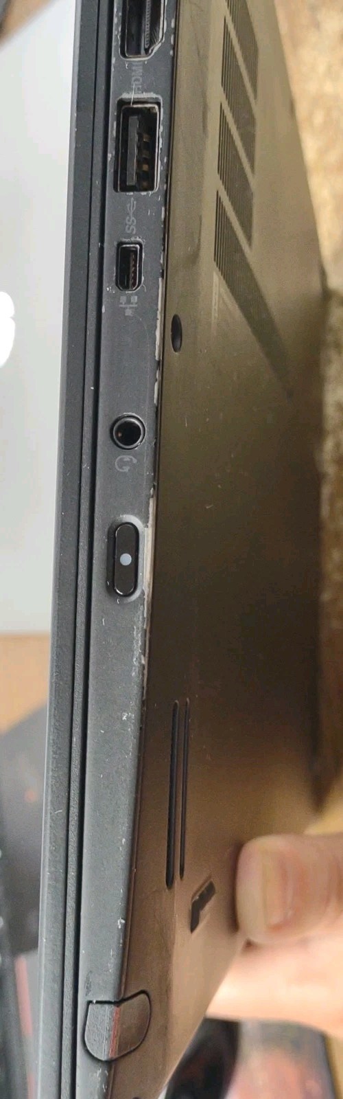 Lenovo ThinkPad x1 yoga 14″ W/ i5-8350U 1.7ghz, 16GB, 256GB, TOUCH, STYLUS.