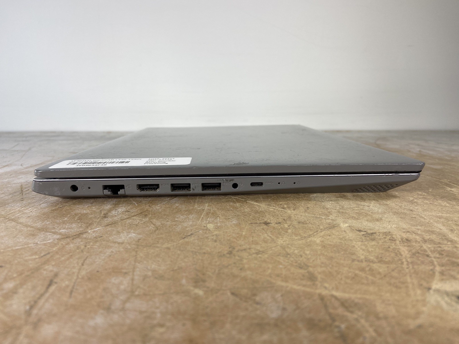 LENOVO IDEAPAD L340-15API AMD RYZEN 3 3200U @ 2.6GHz, 8GB RAM, NO HDD/OS-(PARTS)