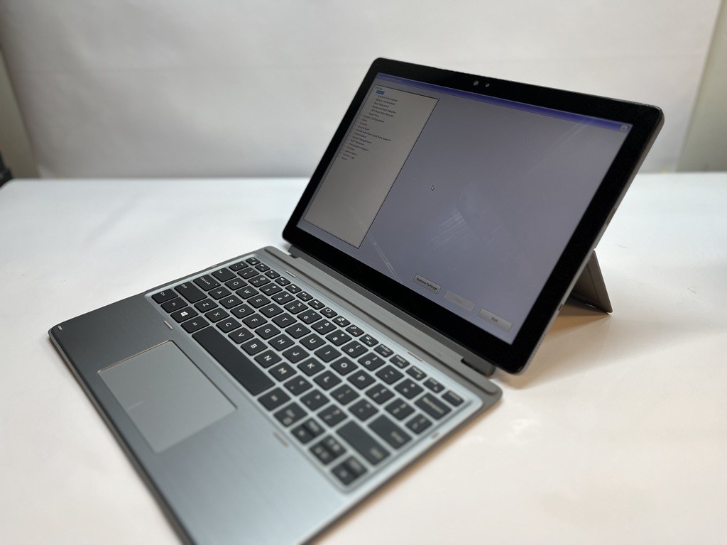 Dell Latitude 7200 2-IN-1 Intel i7-8665U FHD 16GB/256GB SSD Windows 10 Pro