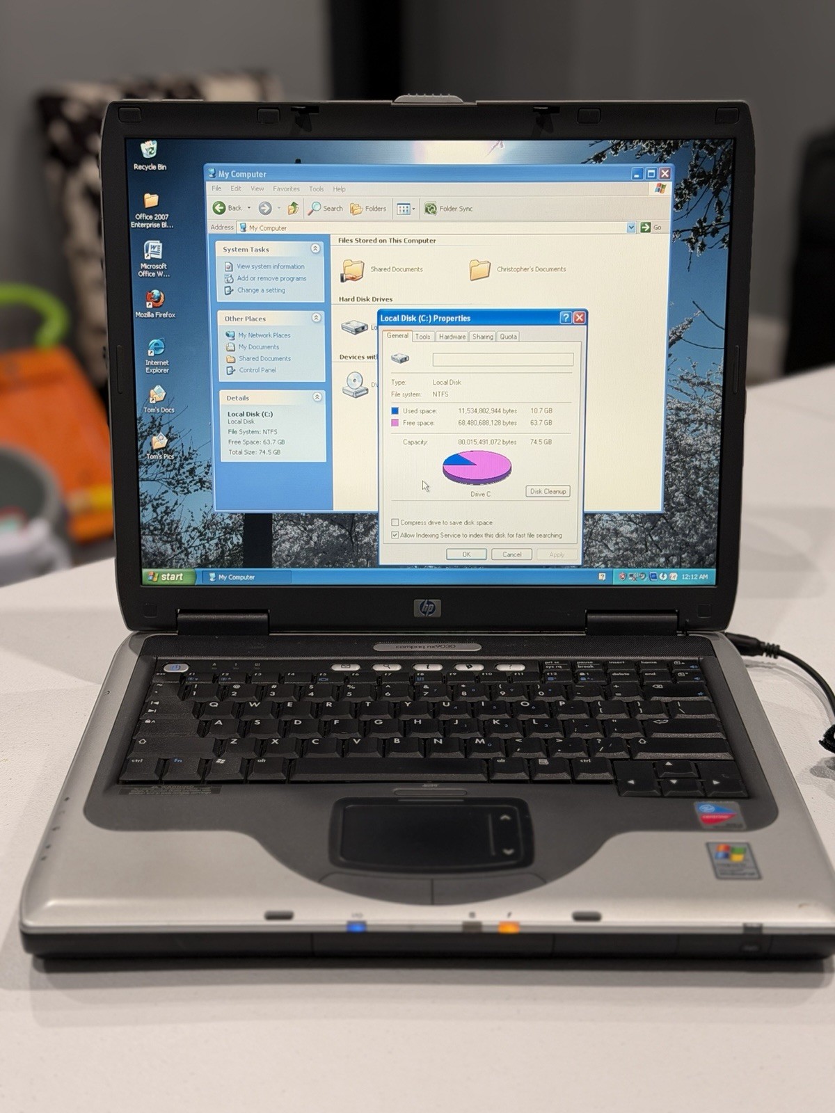 HP Compaq nx9030 Laptop Intel Centrino Windows XP Excellent Condition No Charger