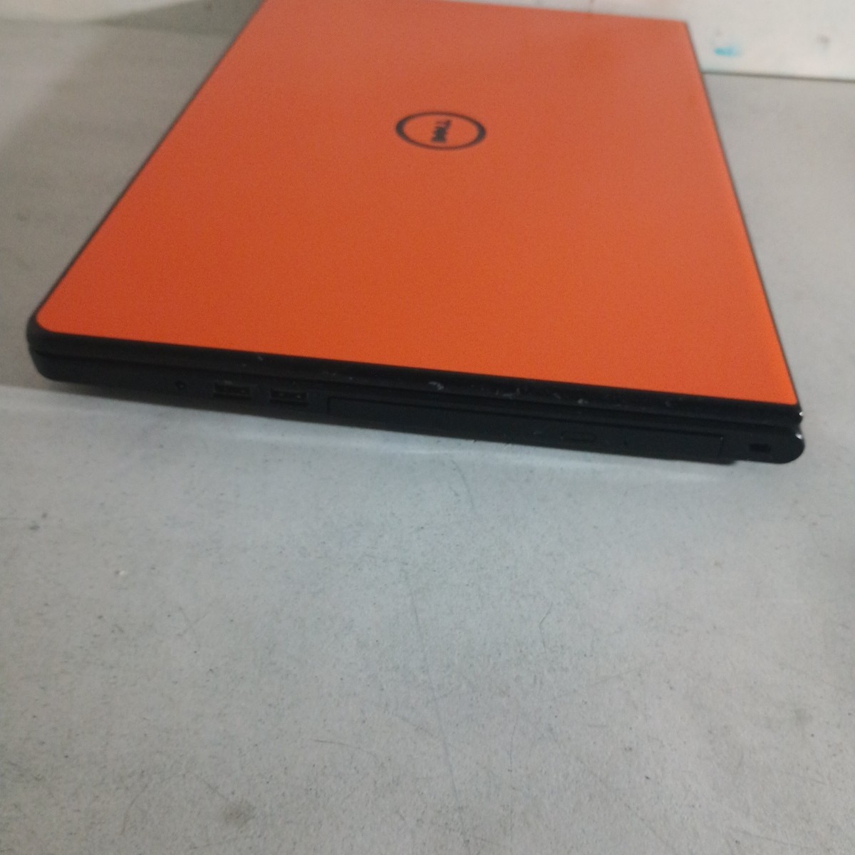 ORANGE Dell Inspiron 15.6HD TOUCHSCREEN,7th GEN,8G RAM,256G SSD.DVDRW,WIN11,CAM
