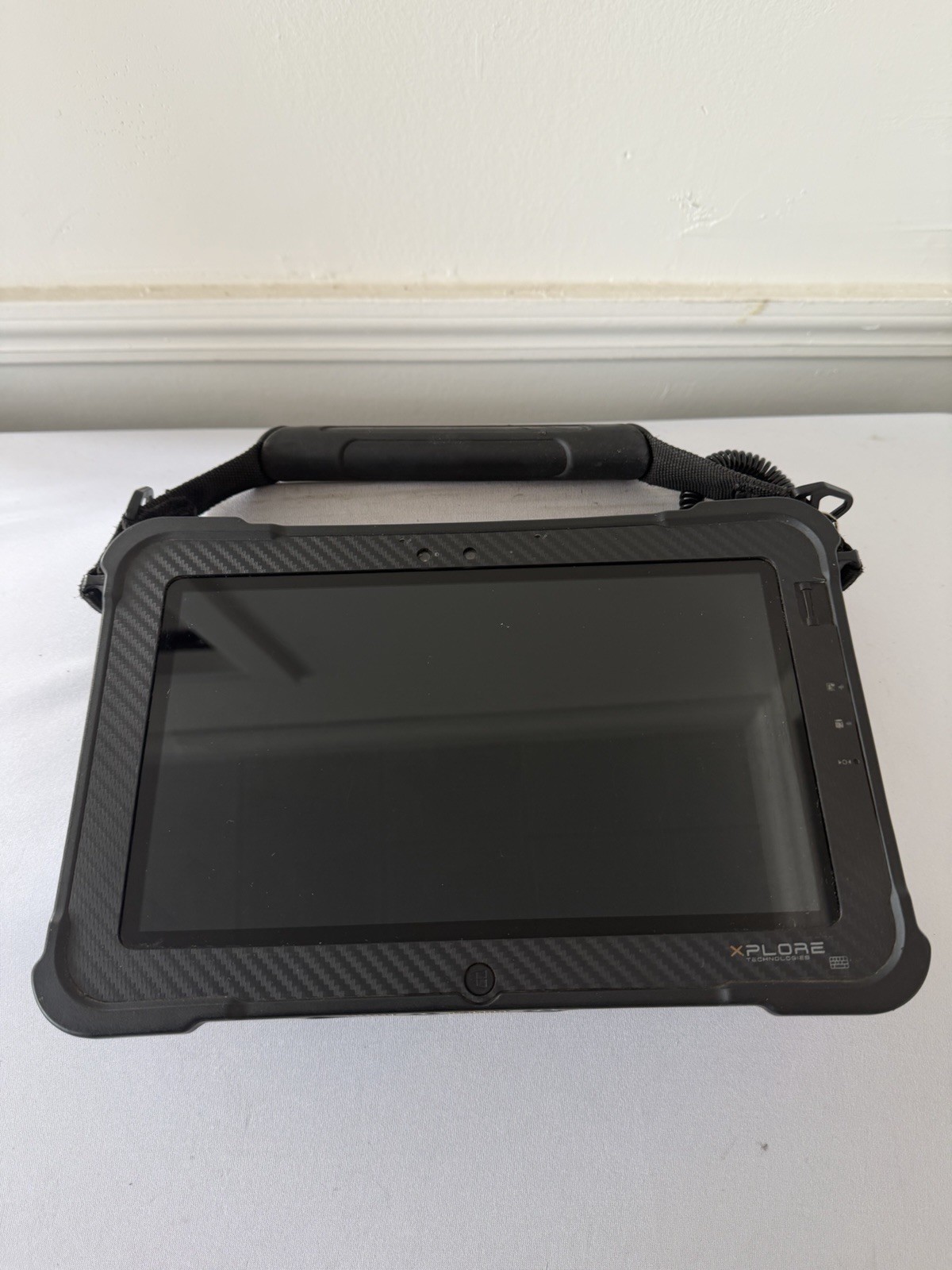 Xplore ix101B2 Laptop – Good Screen – Intel i5-5350U – RAM 8 GB – Read Des