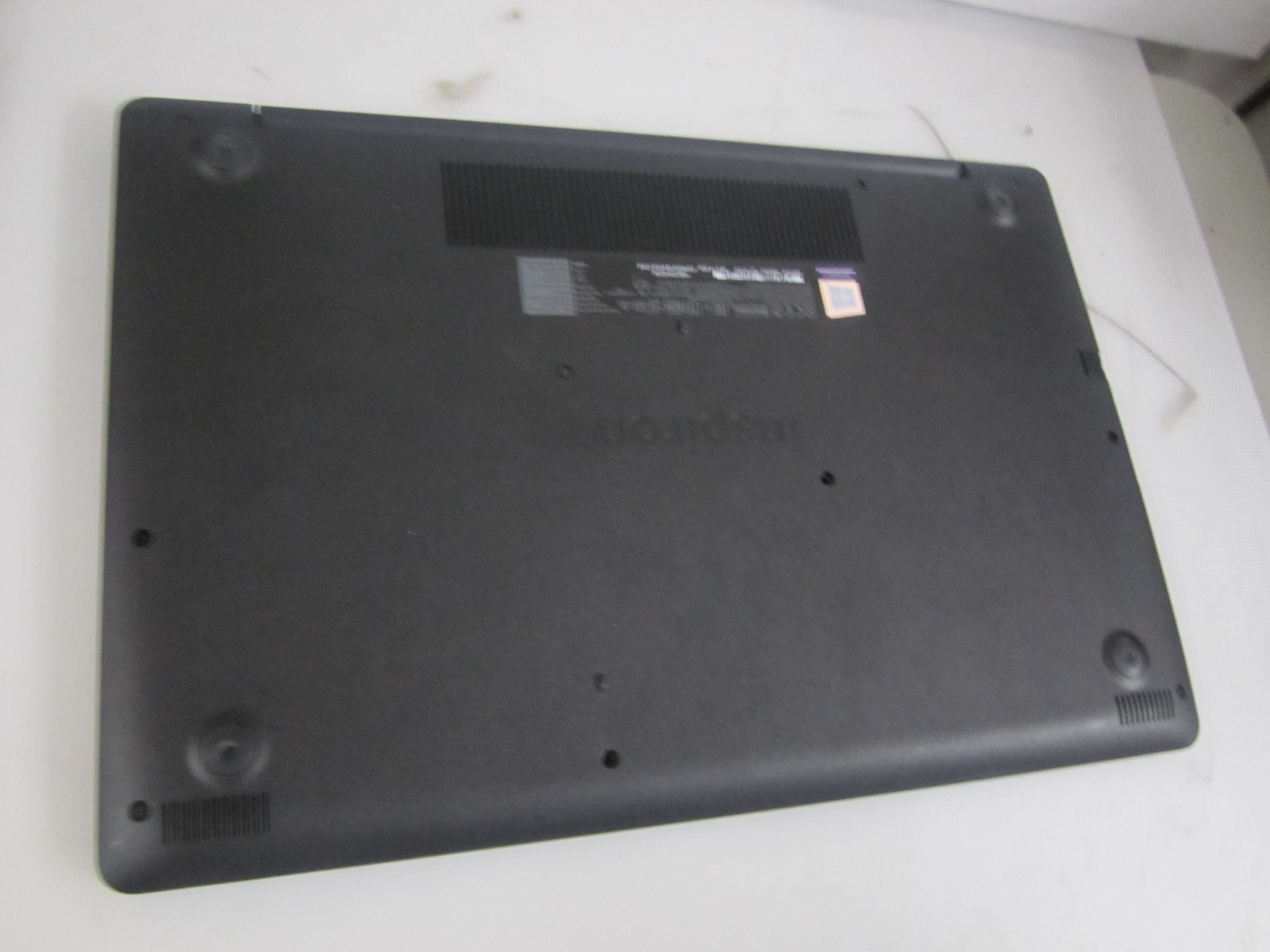Dell Inspiron 3593 Laptop I7-1065G7 16GB 240GB M2SSD 1.30GHZ NOOS + AC