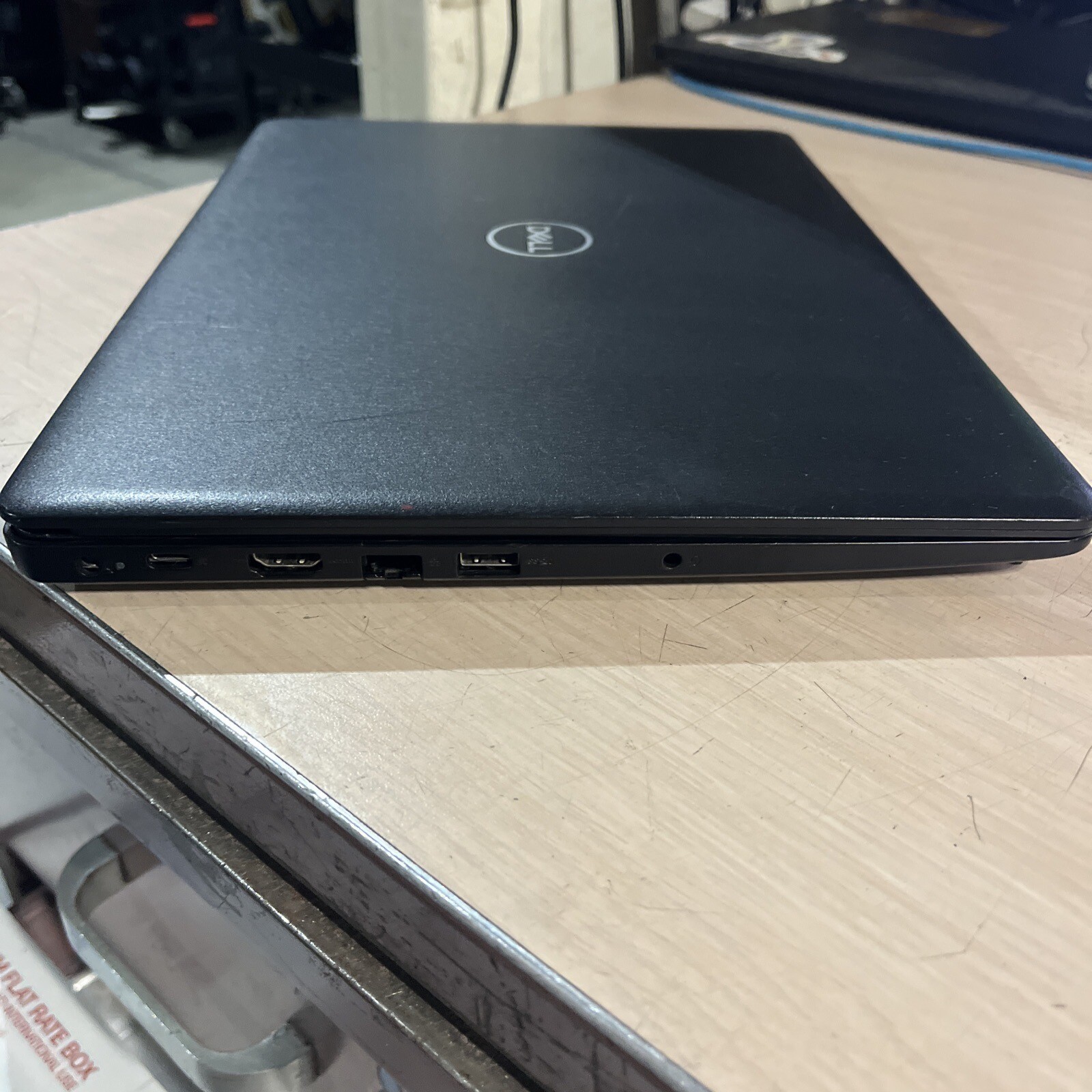 DELL LATITUDE 3490 INTEL CORE I5-8250U 1.60GHZ 8GB RAM NO HD ,
