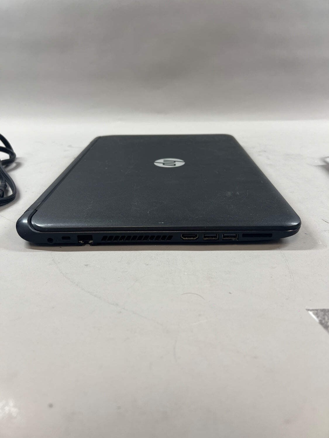 HP Laptop 15-F009WM 15.6″ E1-2100 1.0GHz 4GB RAM 500GB HDD Bad Battery