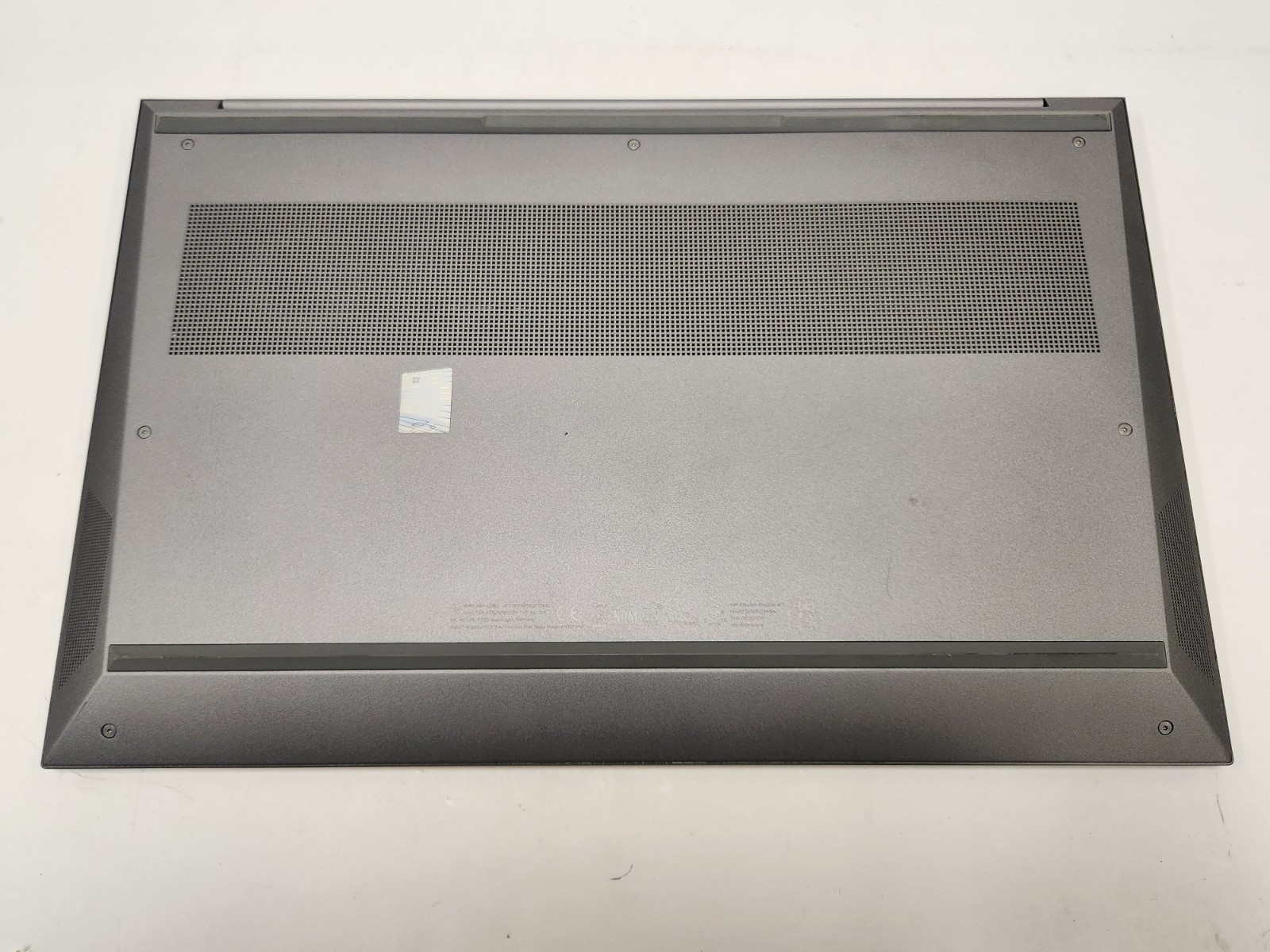 HP ZBook Studio G7 Mobile Workstation i7-10750H 2.6GHz 16GB 512GB T1000 WIN 11