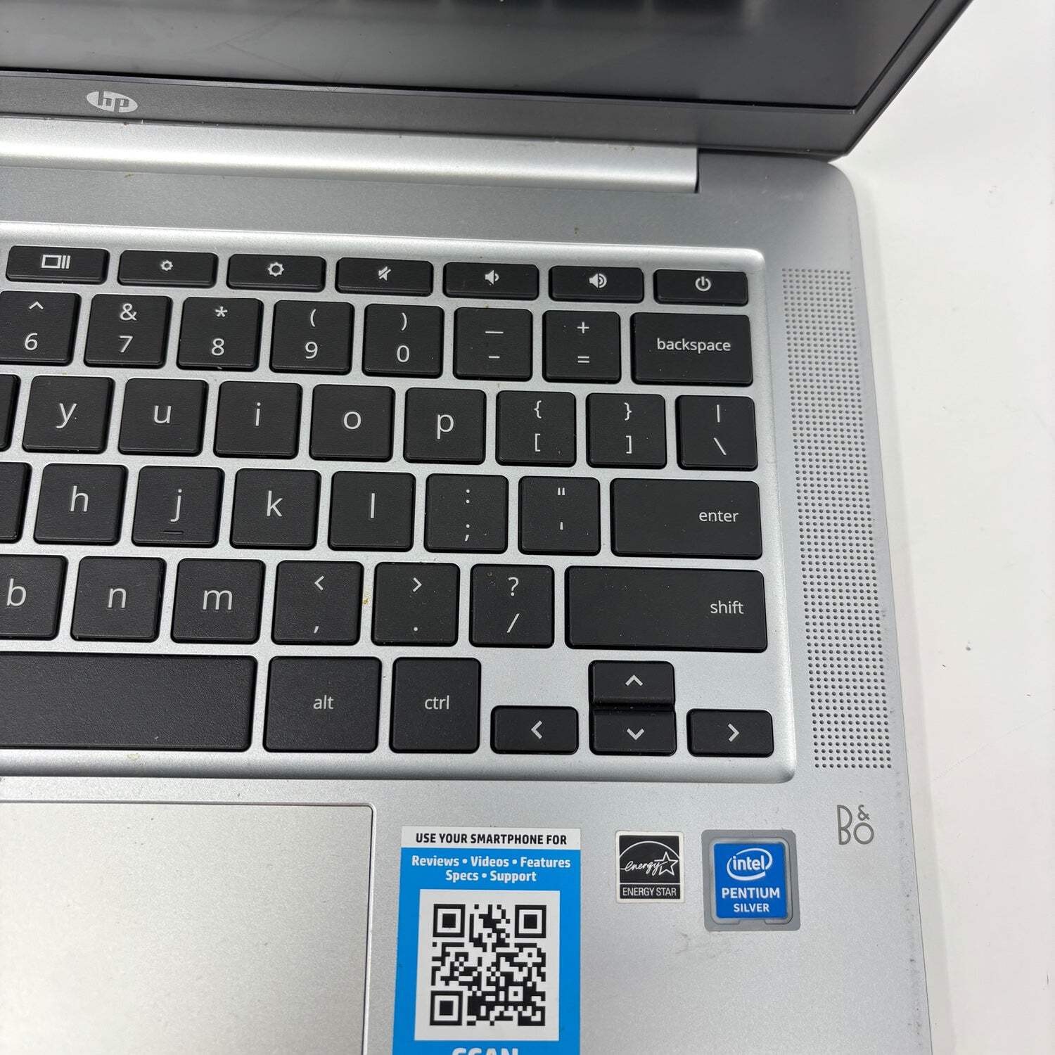 Broken HP Chromebook 14A-NA0031WM 14″ Pentium Silver N5000 4GB RAM 64GB SSD