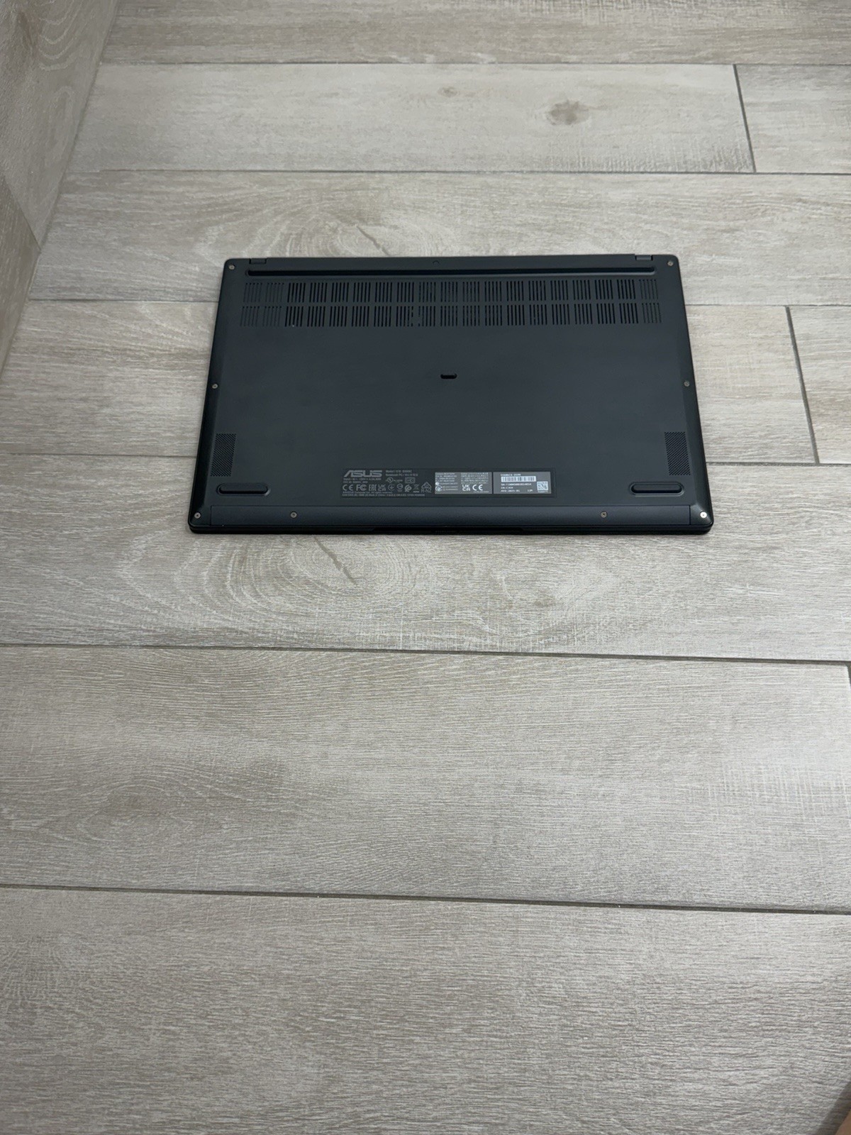 ASUS VivoBook S S5606C 16″ Core Ultra 9-285H 32GB RAM 512GB NVMe Excellent