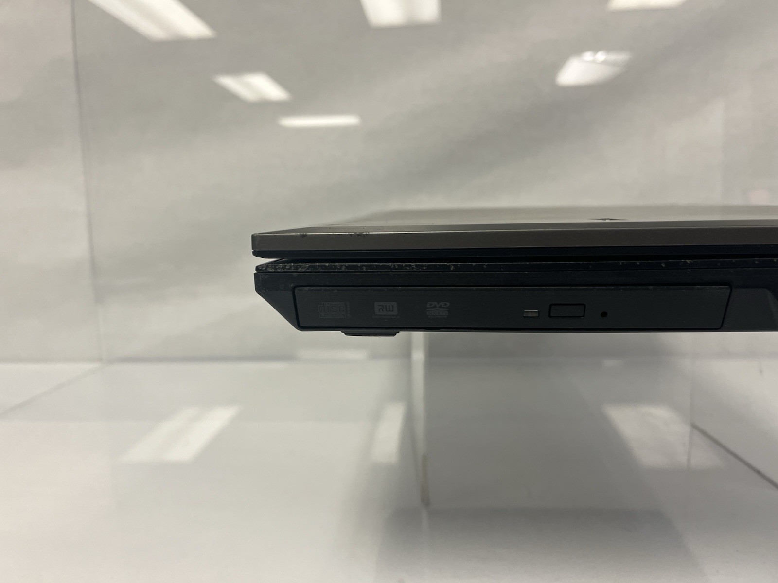 Dell Latitude E5410 i5 M 520 2.40GHz 4GB RAM 160GB HDD NO OS #2