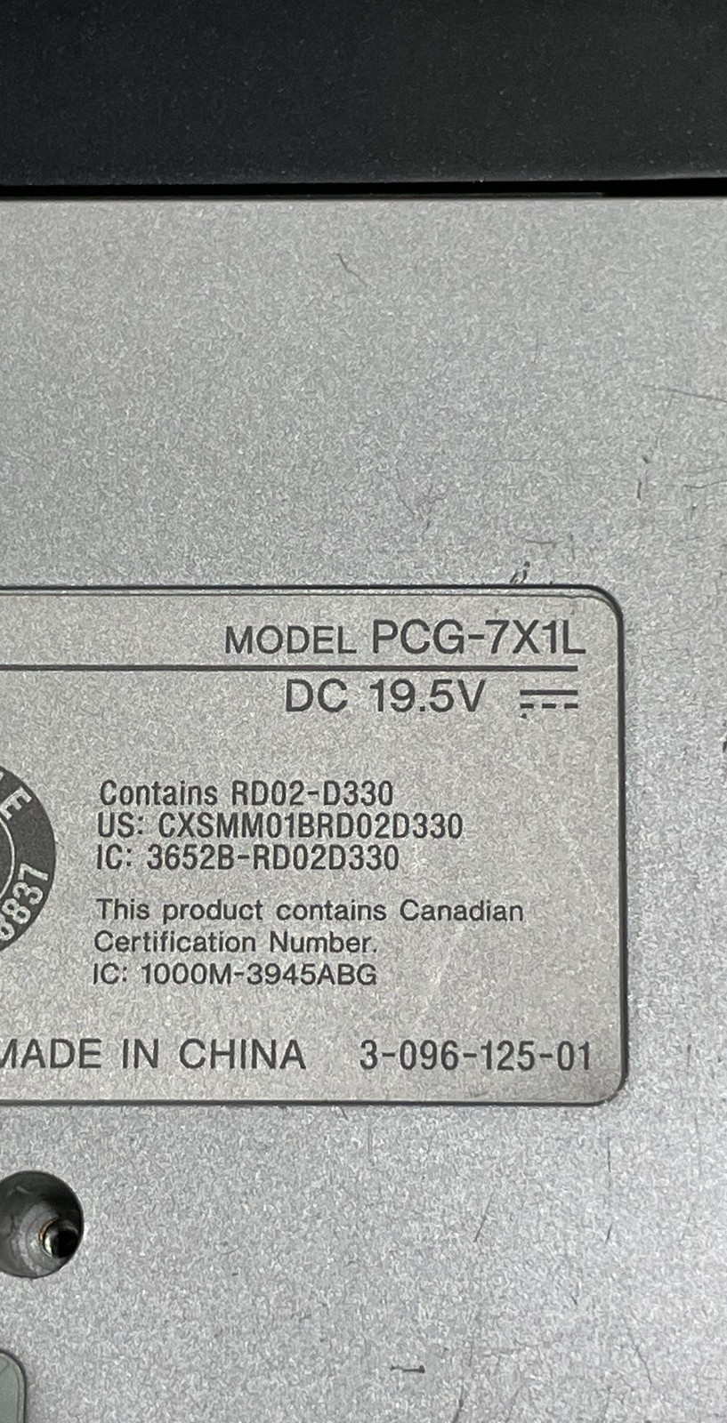 Sony VAIO PCG-7X1L 15.4″ Laptop Sold As Is No HDD Black Unit
