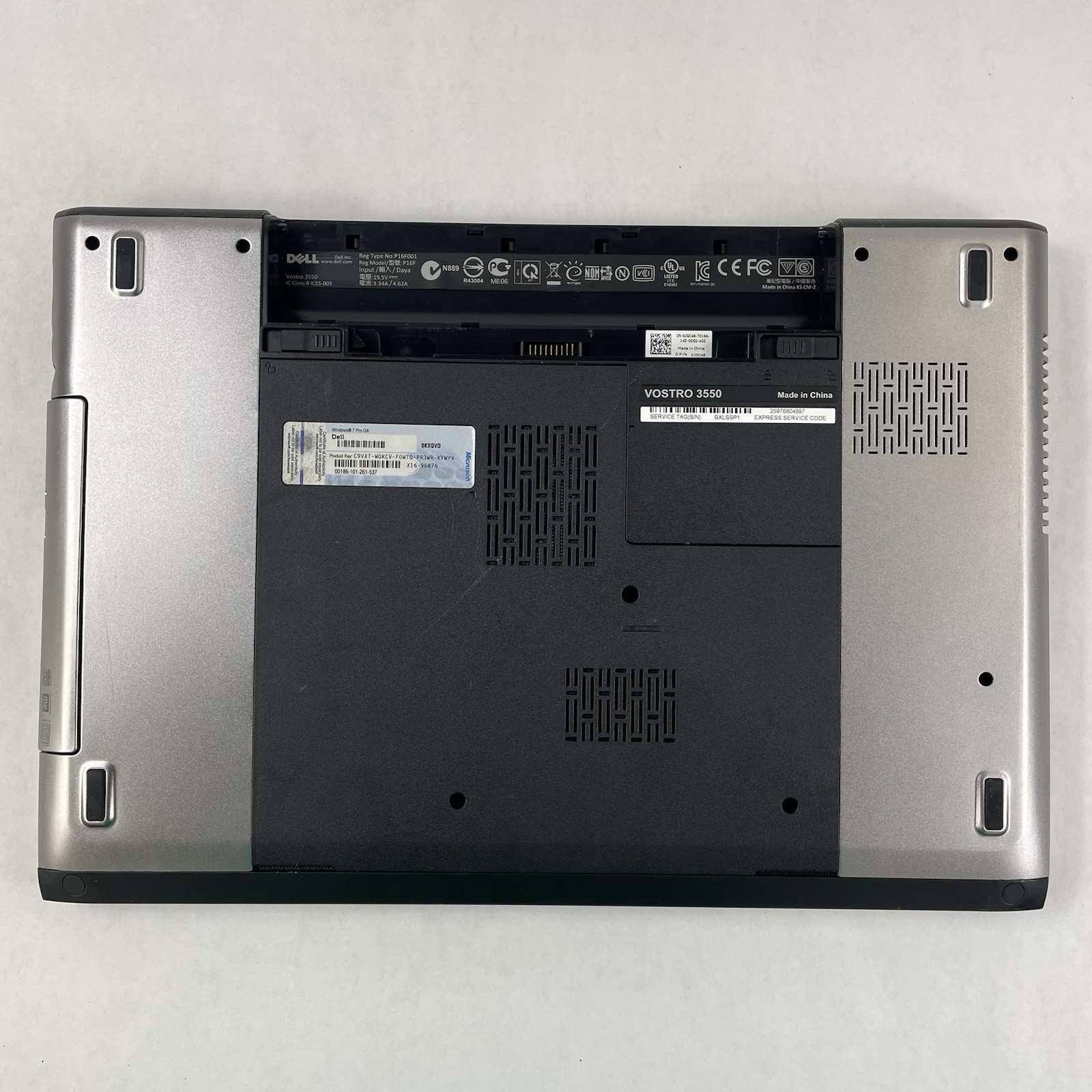 Dell Vostro 3550 15.6″ i3-2310M 2.10 GHz 4 GB RAM No SSD/OS/AC/Battery – Dents