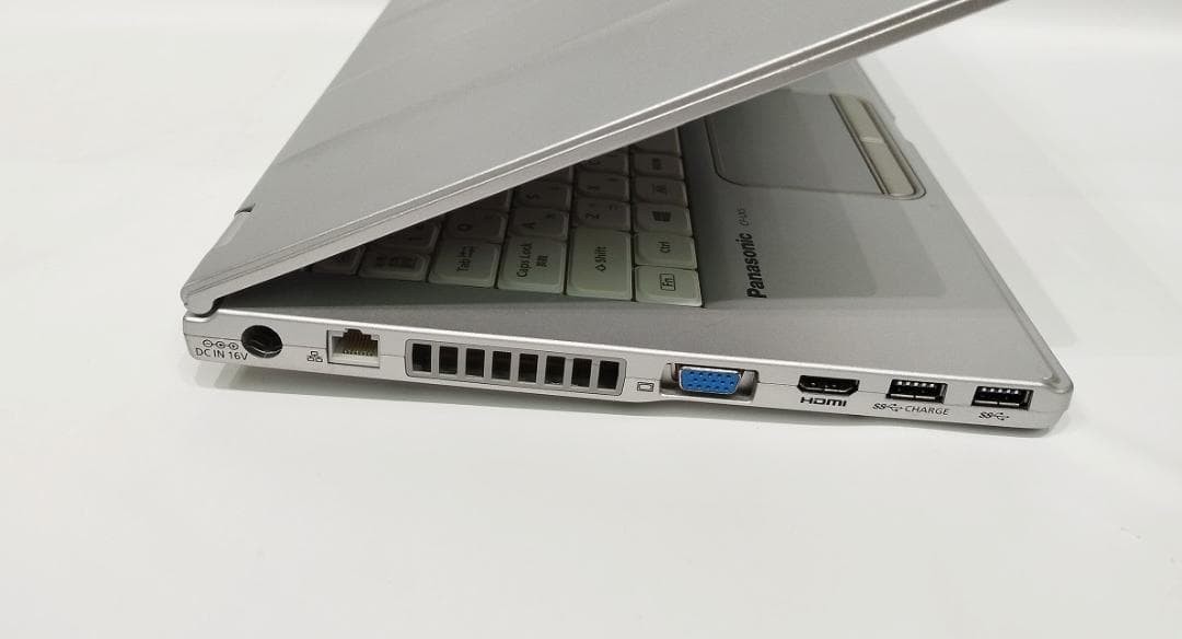 Panasonic Notebook CF-LX5H21LC Core i5 6200U 2.3GHZ 8GB JANK