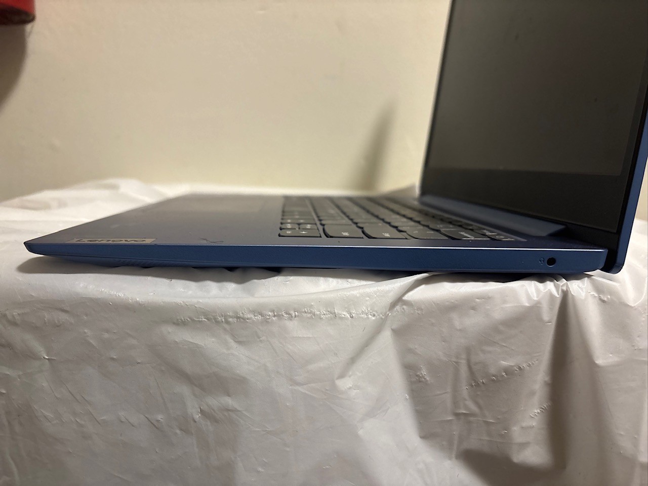 Lenovo IdeaPad 1-14IGL05 Laptop 14.0″ N4020 64GB eMMC 4GB RAM Windows 11