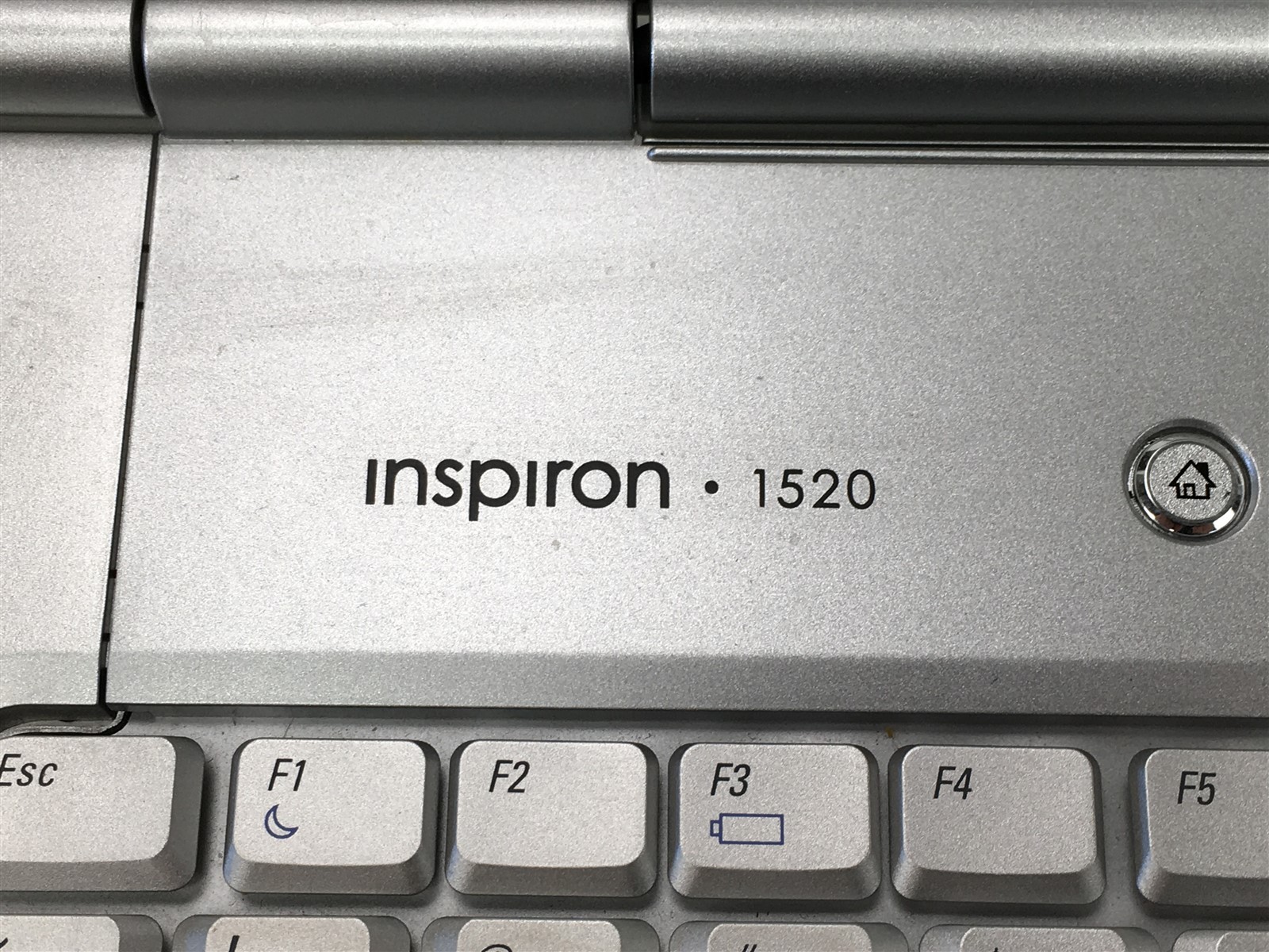 Dell Inspiron 1520 Core 2 Duo 1.50GHz 2GB RAM No HDD No OS 15.25″