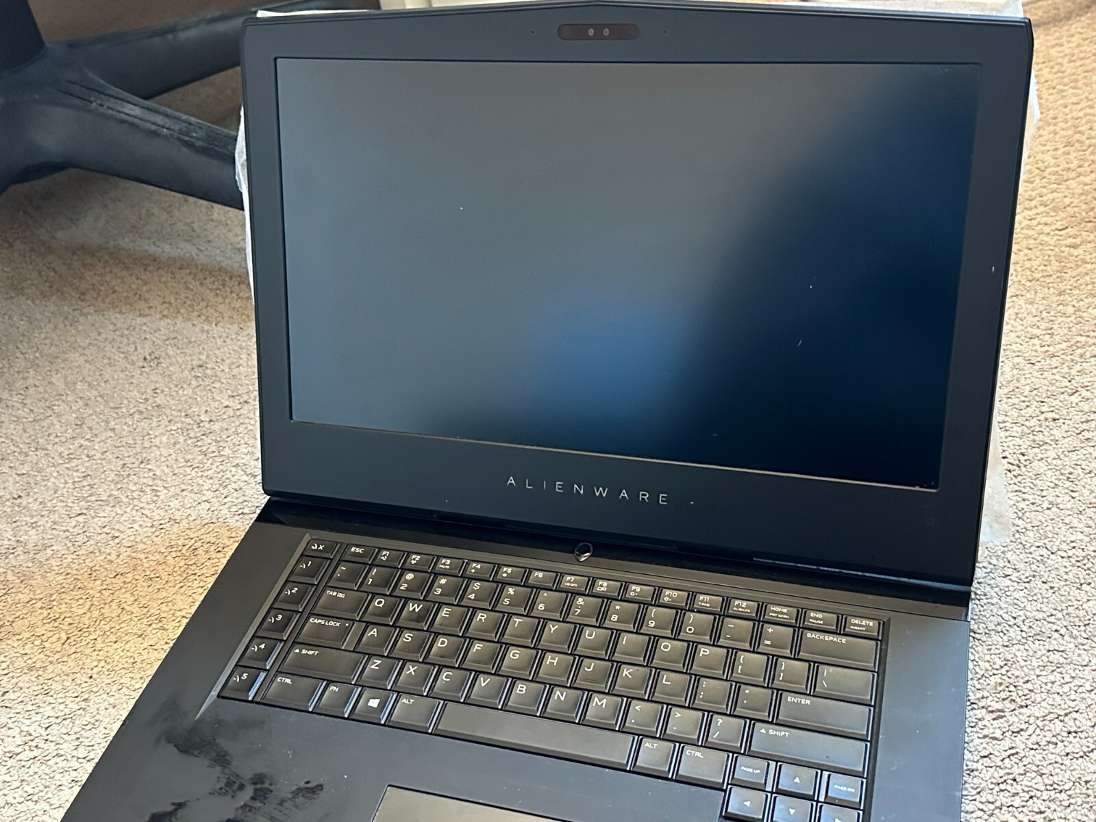 Alienware 15 R3 Gaming Laptop Intel Core i7-7HQ CPU 2.80 GHz (Black) 