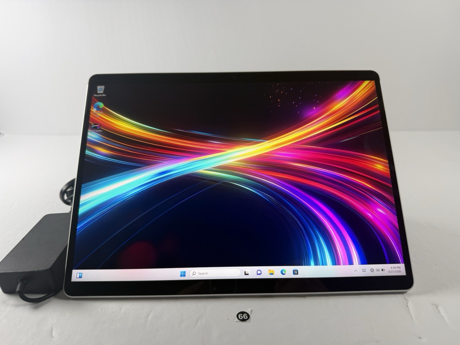Microsoft Surface Pro 8 (1982) i5-1145G7 – 16GB RAM – 256GB 120Hz – Win 11 Pro
