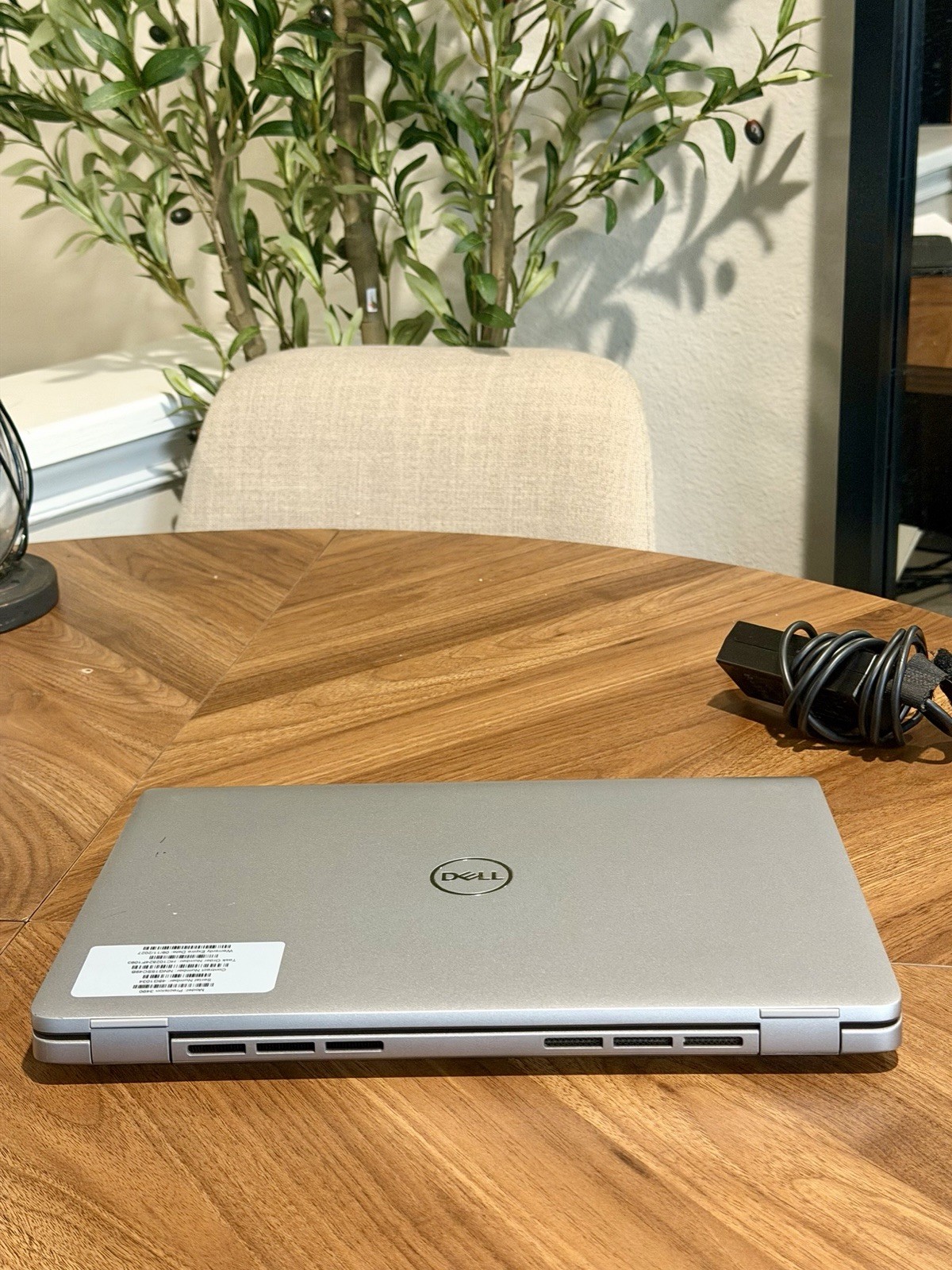 Dell Precision 3490 Ultra 5 135H 16GB DDR5 512GB NvMe