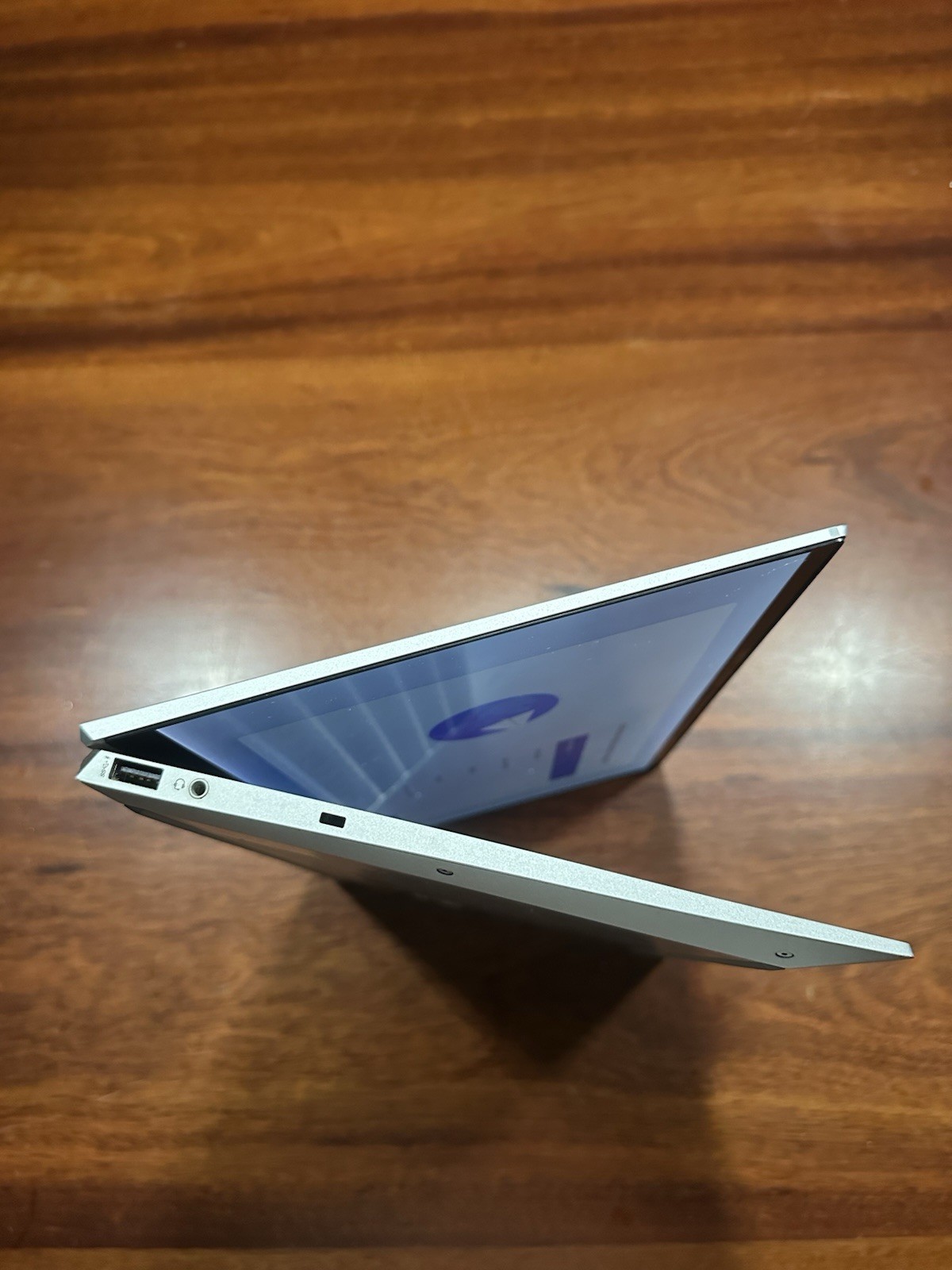 HP EliteBook X360 1040 G7 Touchscreen Laptop I7-1185G7, 16GB RAM, 256GB SSD, W11