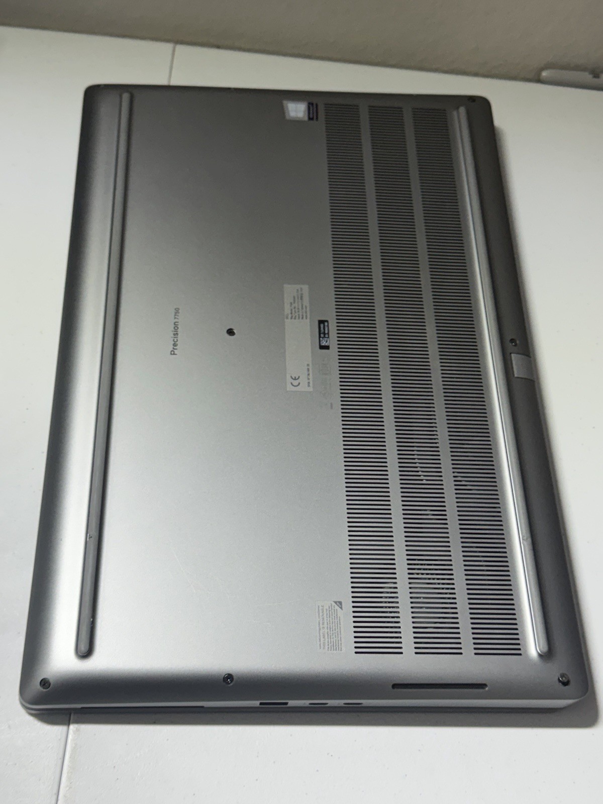 DELL PRECISION 7750 I7 10th Gen 16GB RAM NO SSD