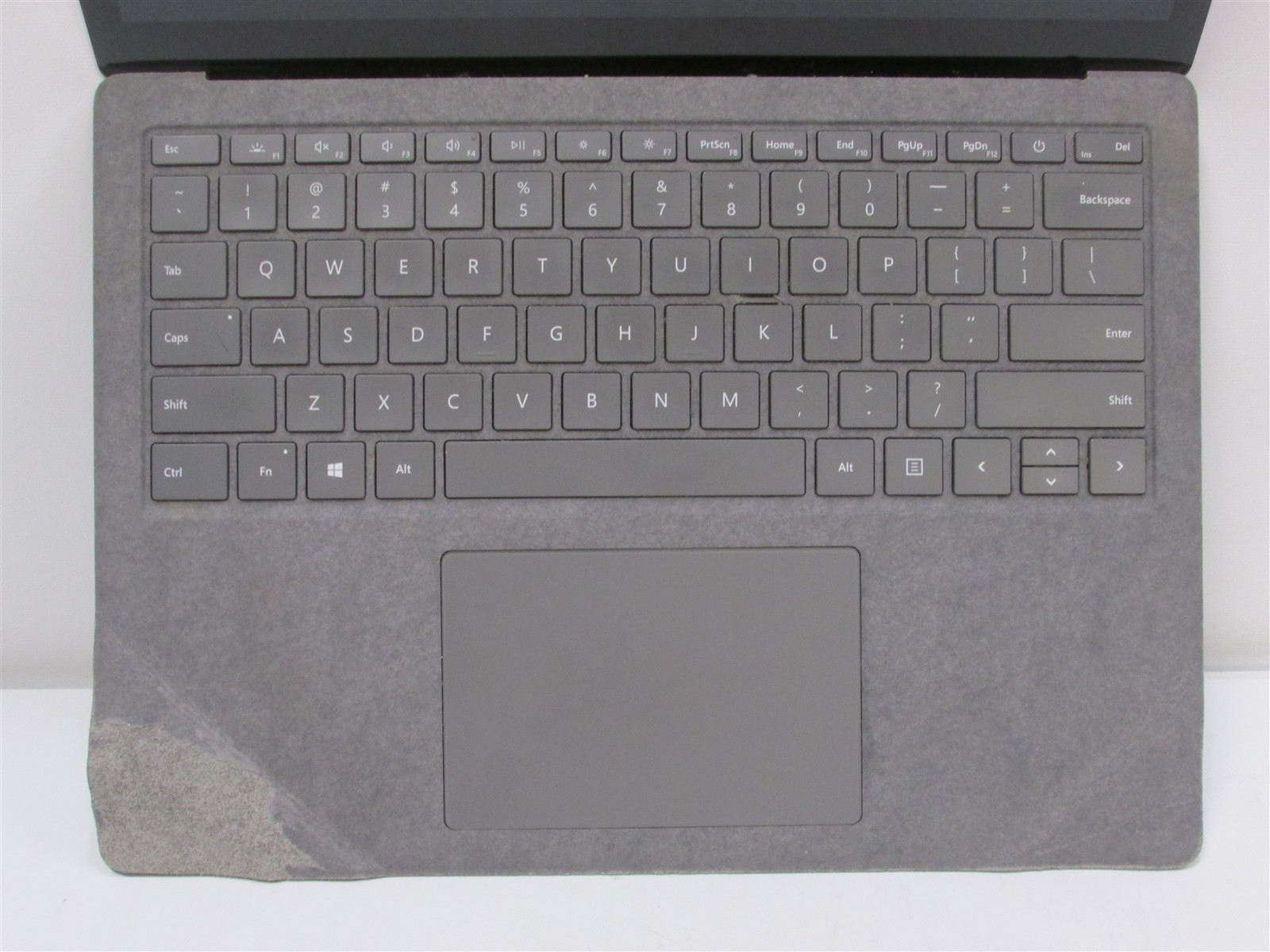 Microsoft Surface Laptop 3 1867 i7-1065G7 1.3GHz 16GB 256GB 13.5″ Win11 Home DMG